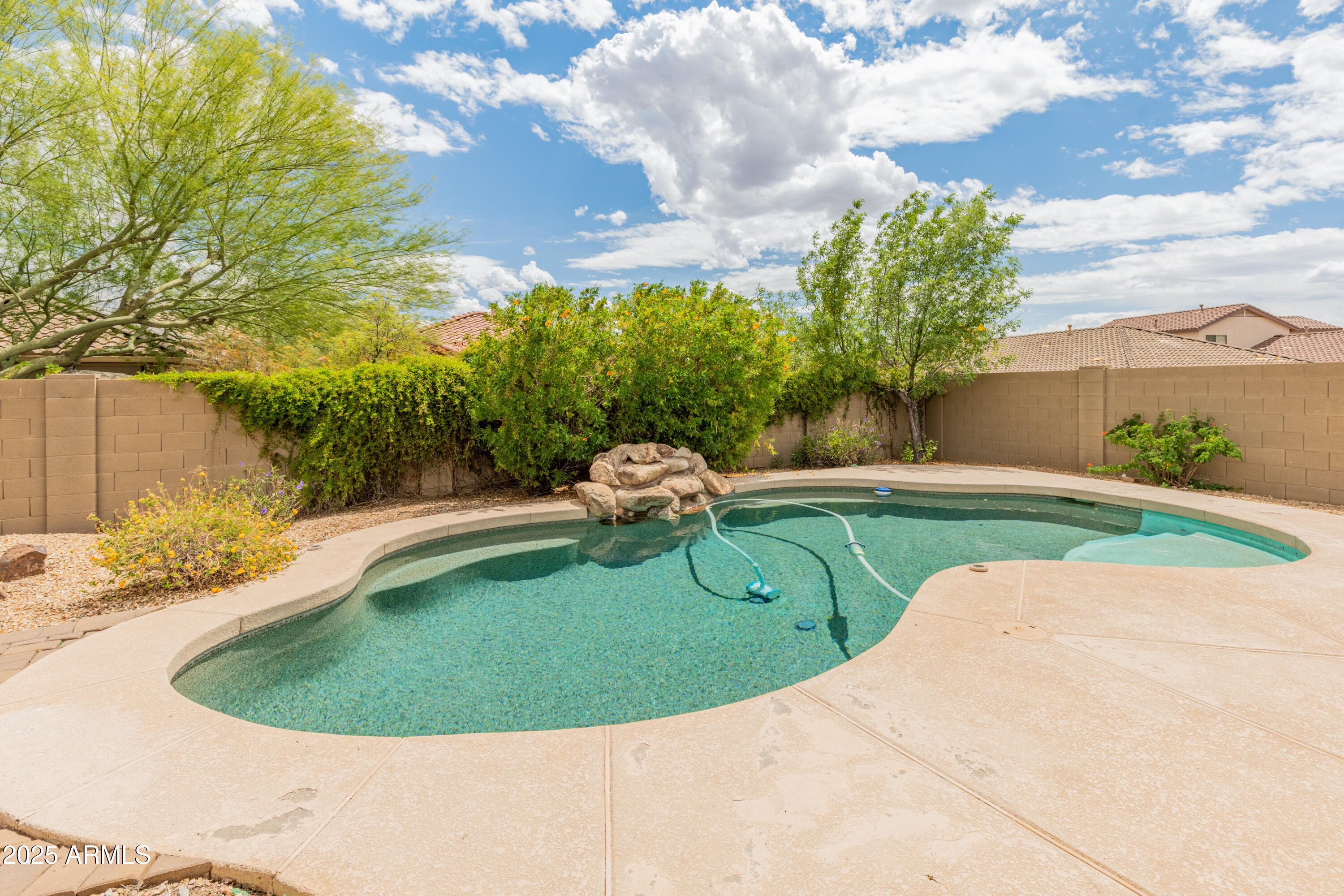 39609 N WHITE TAIL Lane