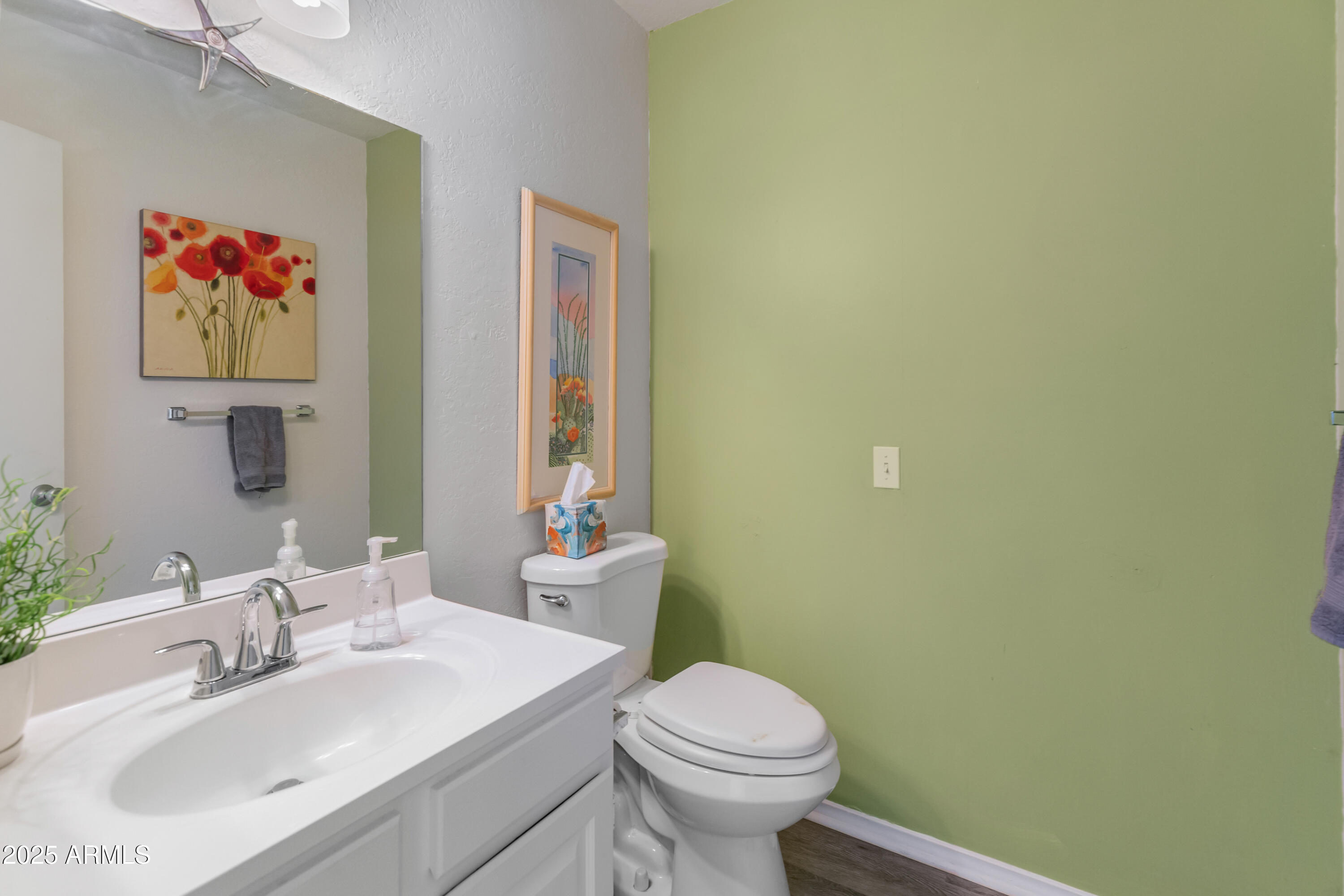 11051 N 45TH Place
