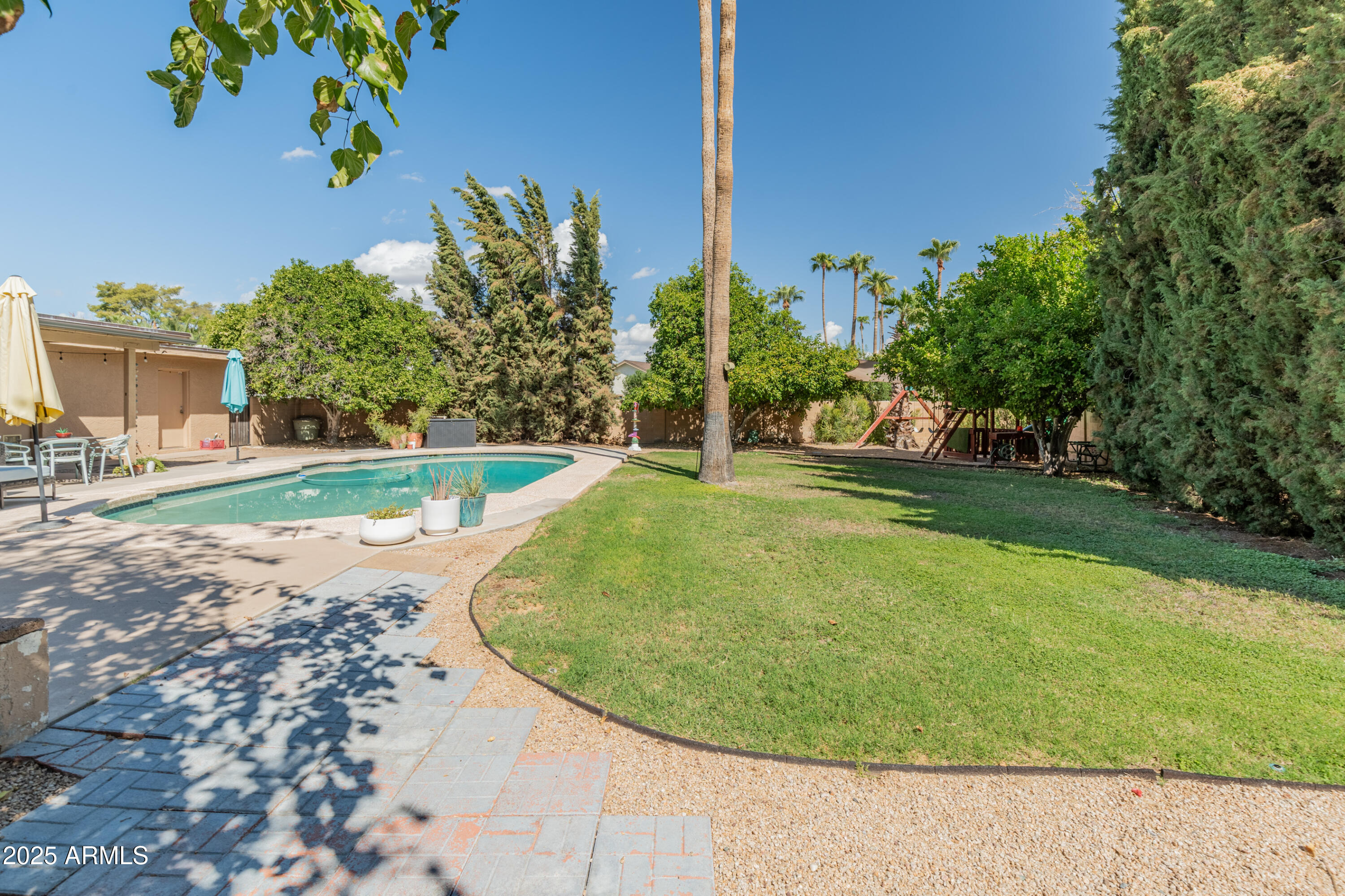 11051 N 45TH Place