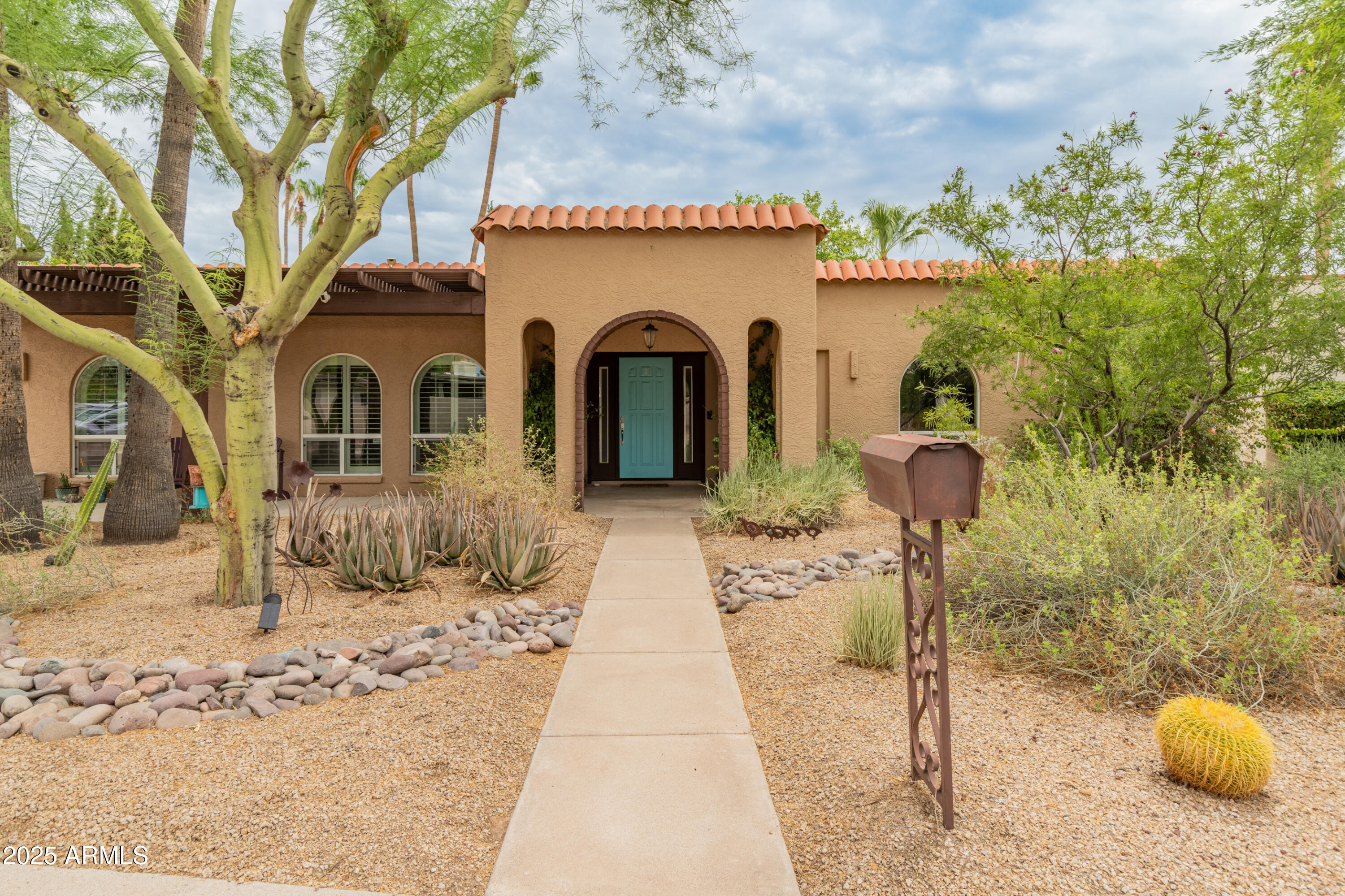 11051 N 45TH Place