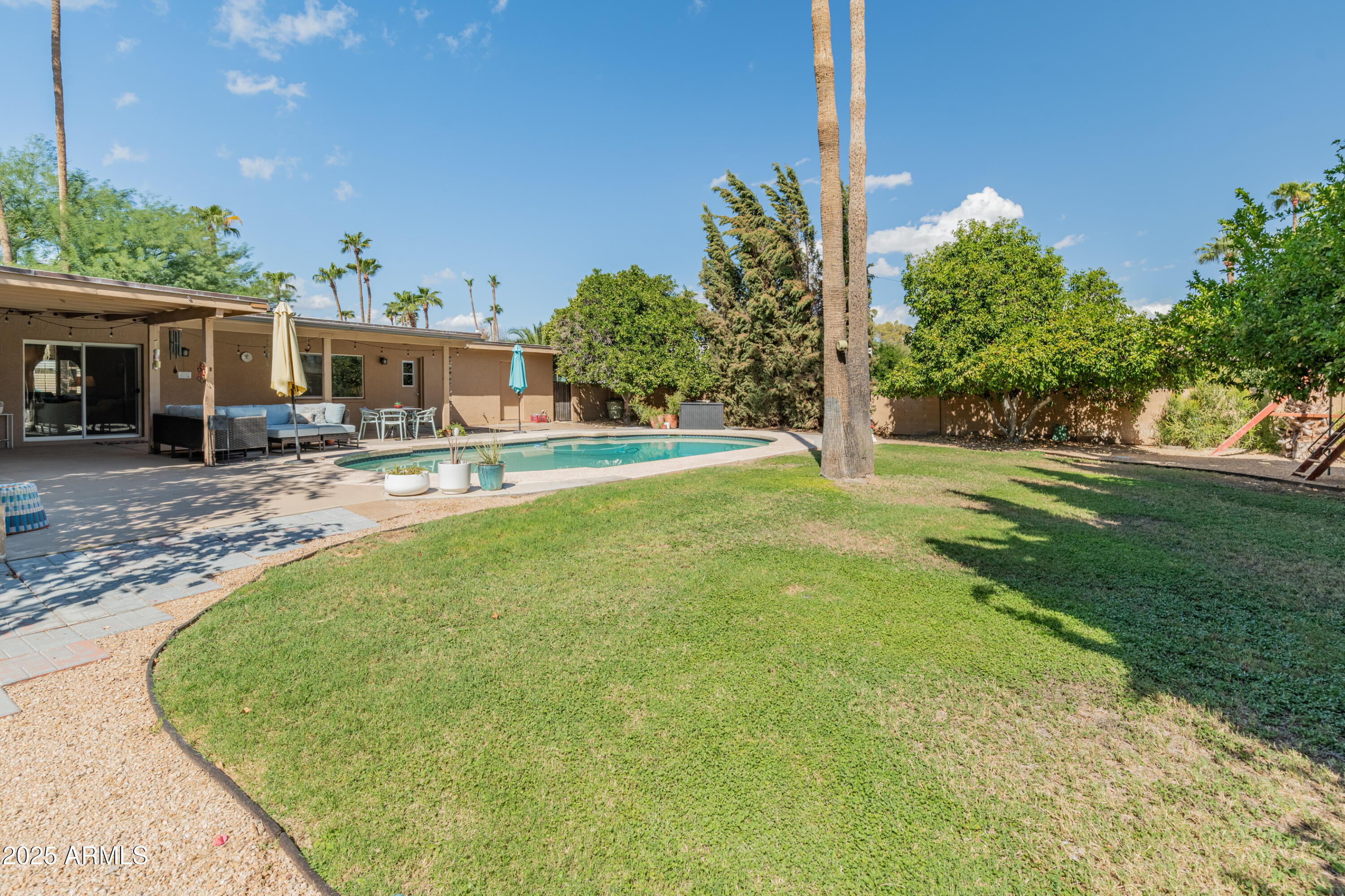 11051 N 45TH Place
