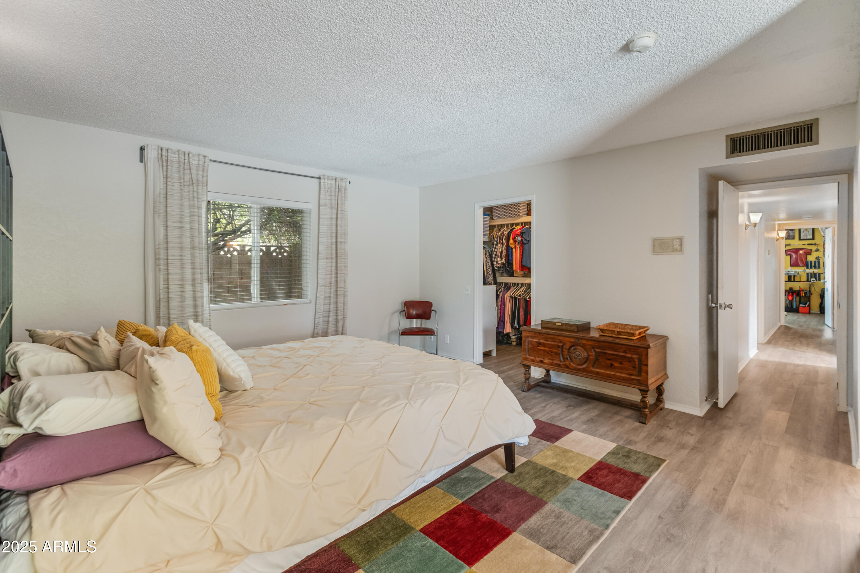 11051 N 45TH Place