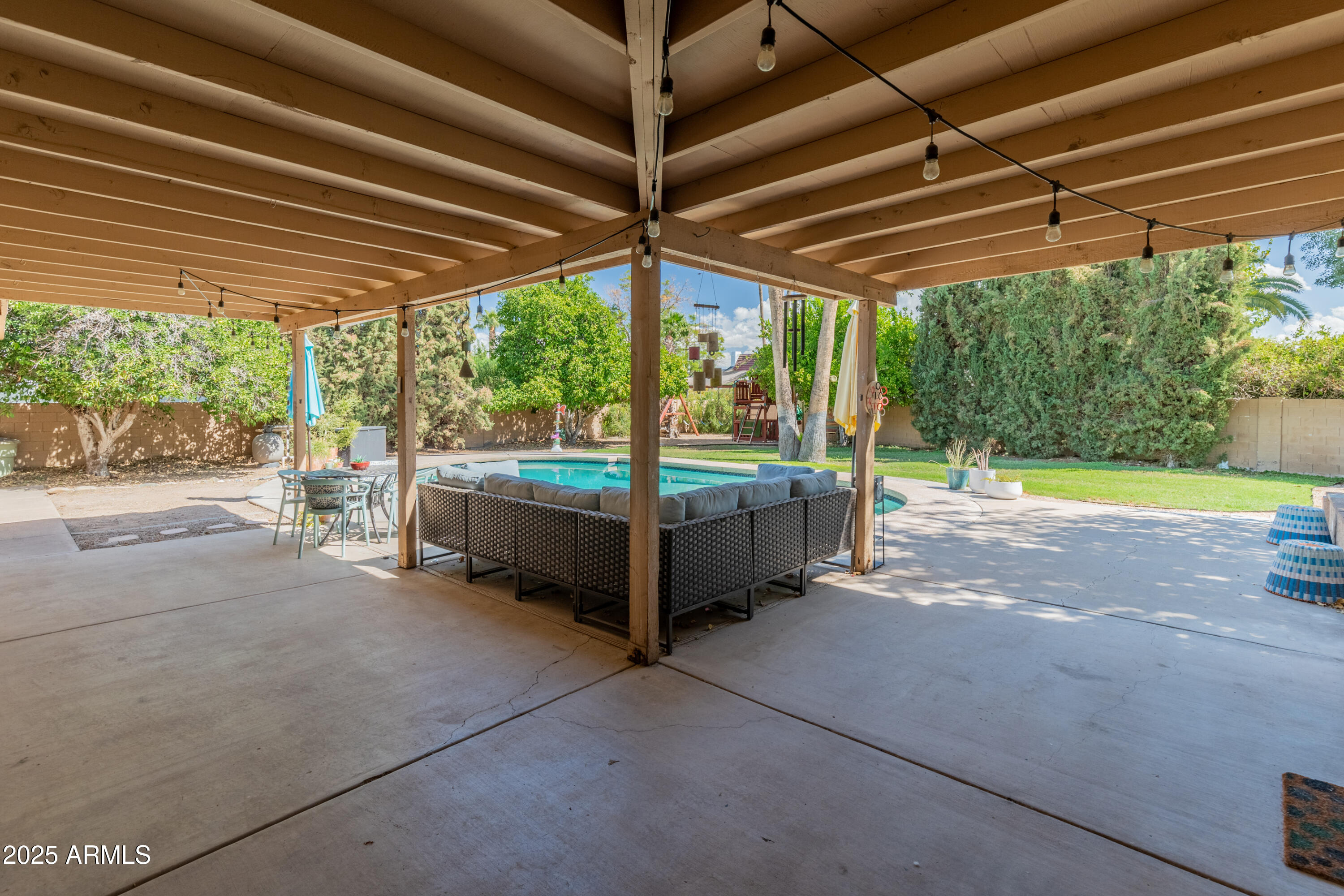 11051 N 45TH Place