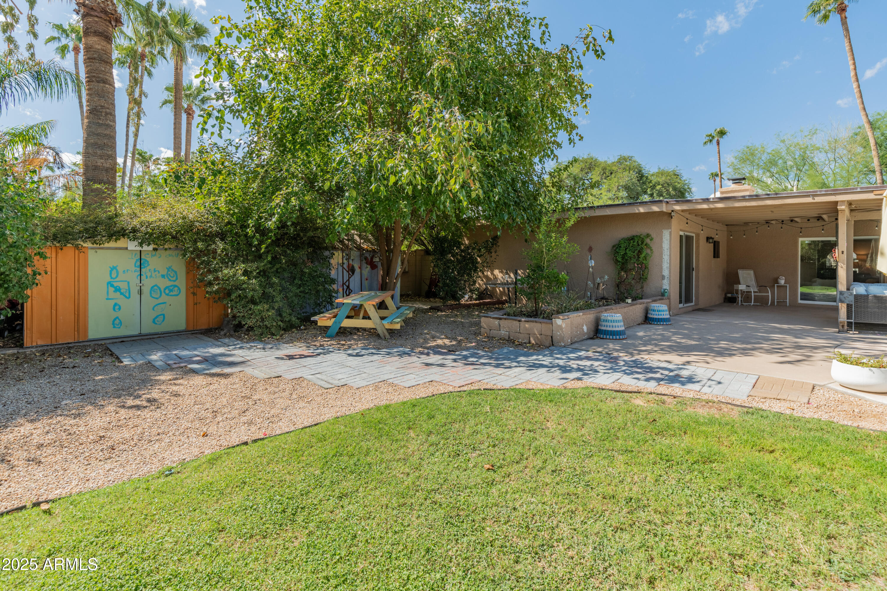 11051 N 45TH Place