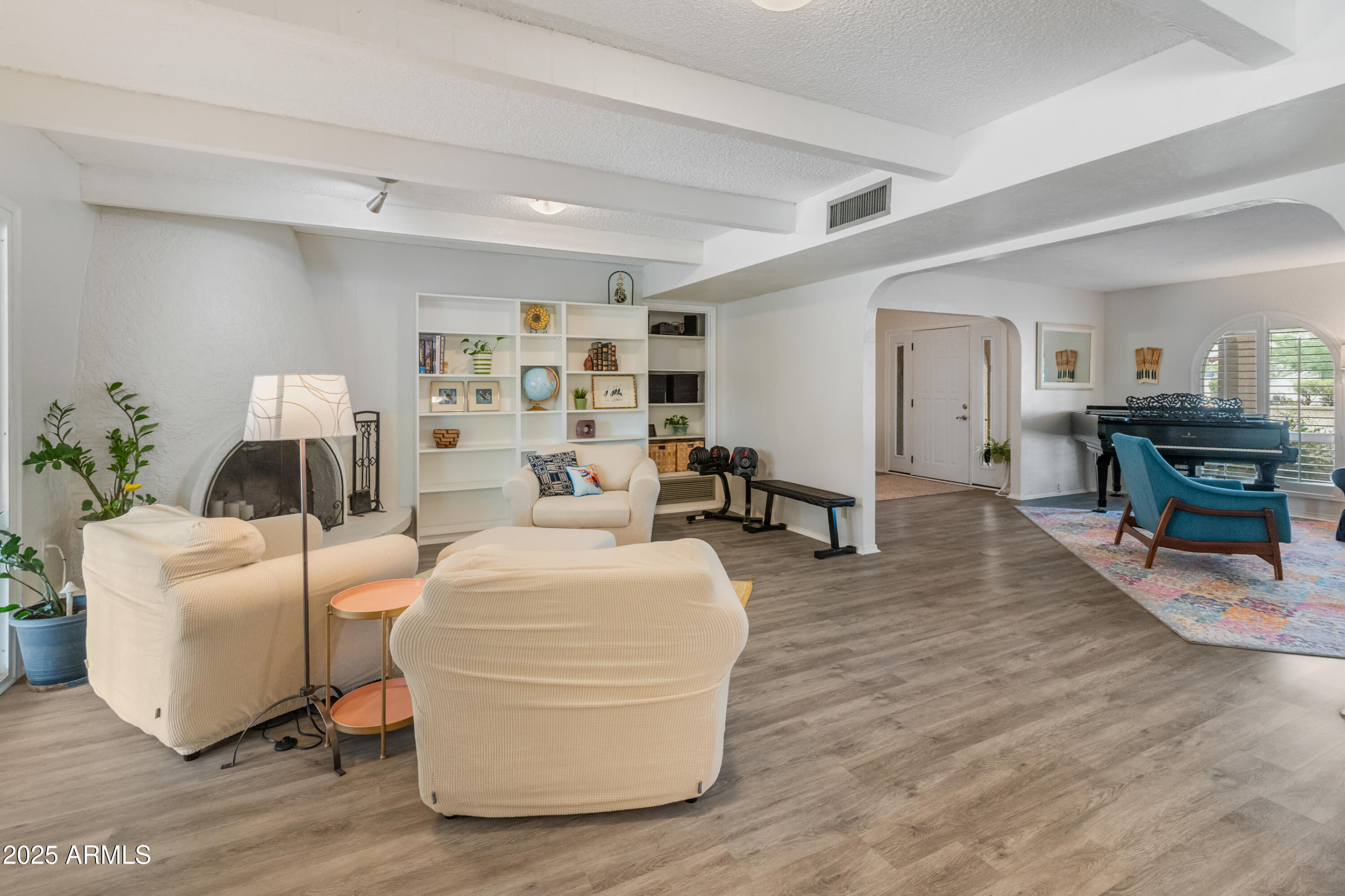 11051 N 45TH Place