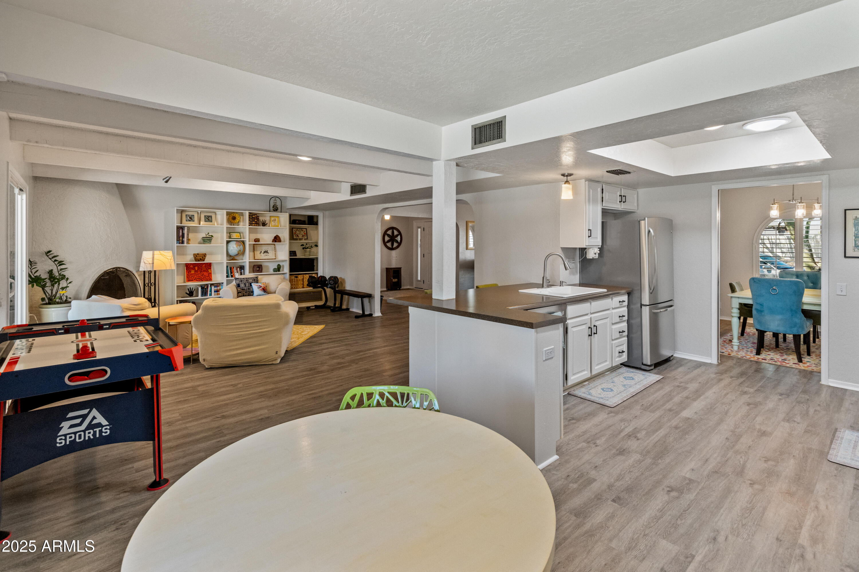 11051 N 45TH Place