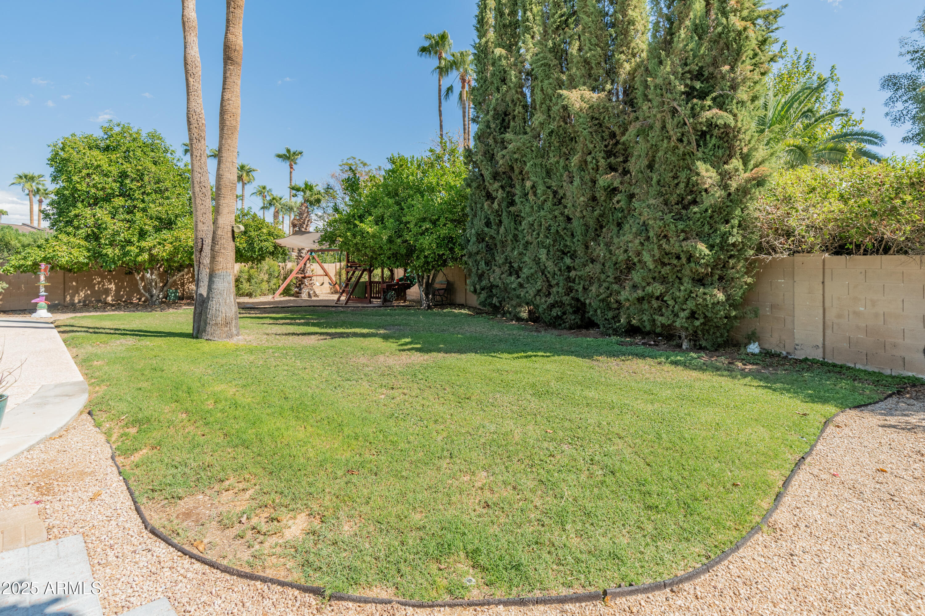 11051 N 45TH Place