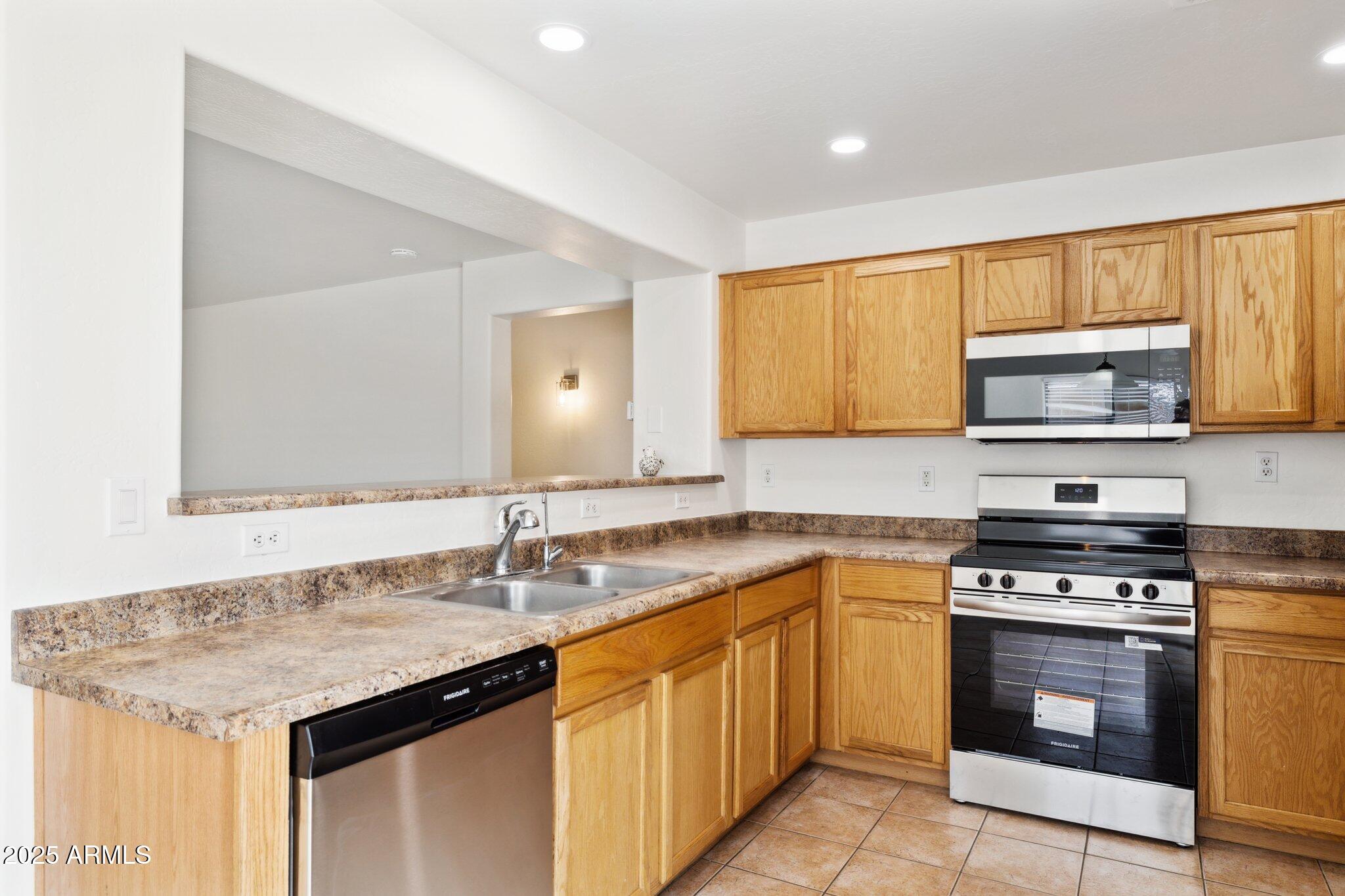 25087 W DOVE GAP Drive