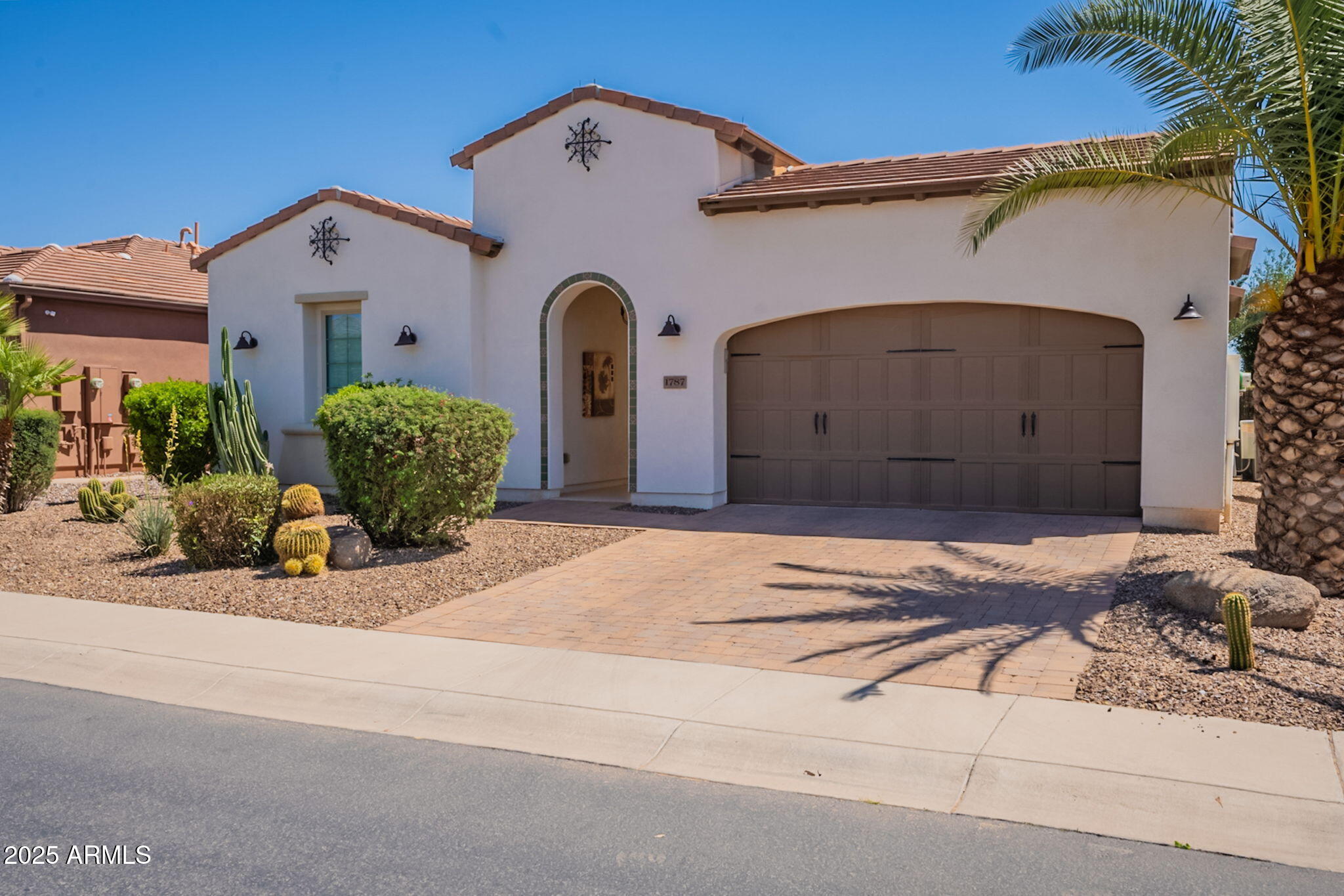1787 E SATTOO Way