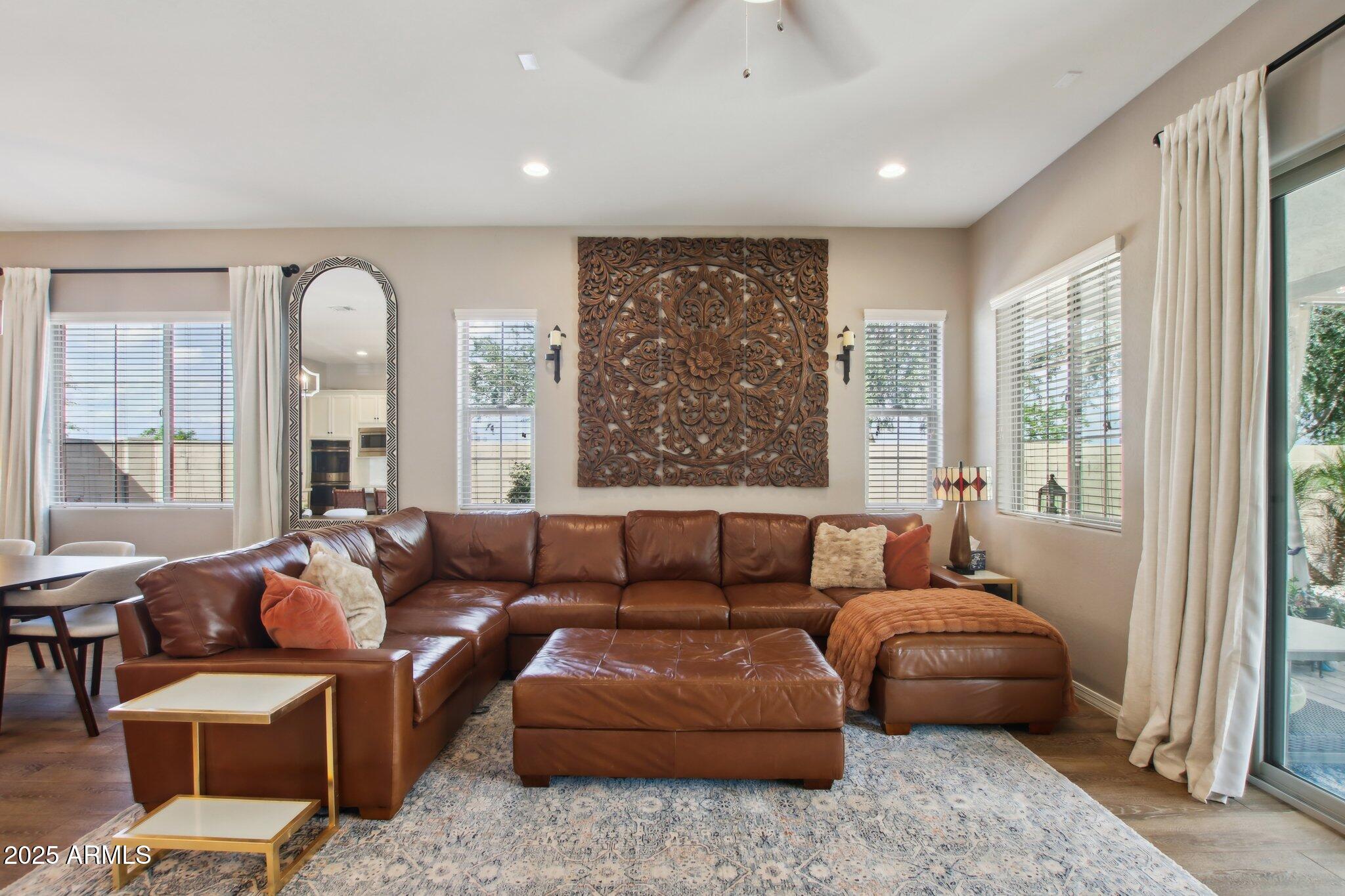 3163 E AUSTIN Drive