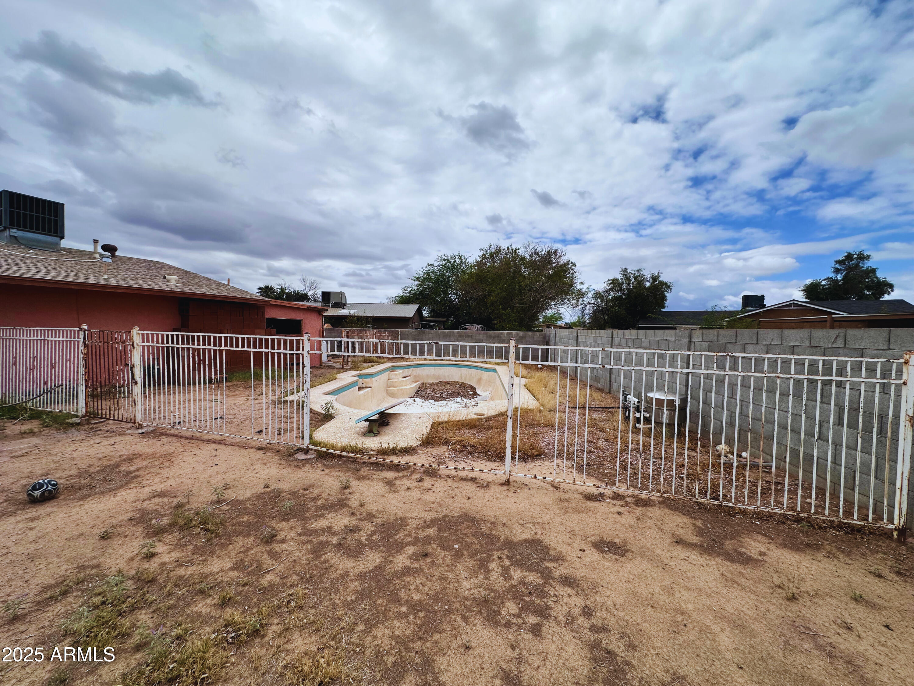 3420 N 60TH Avenue