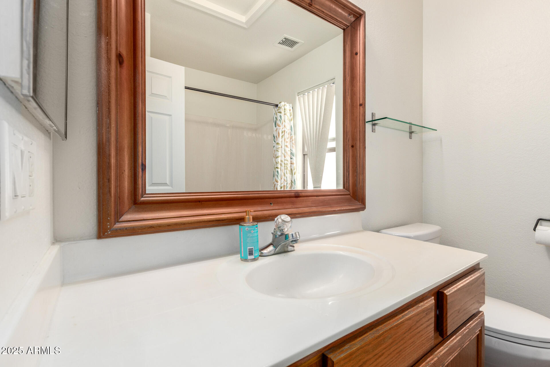 423 W CENTURY Court