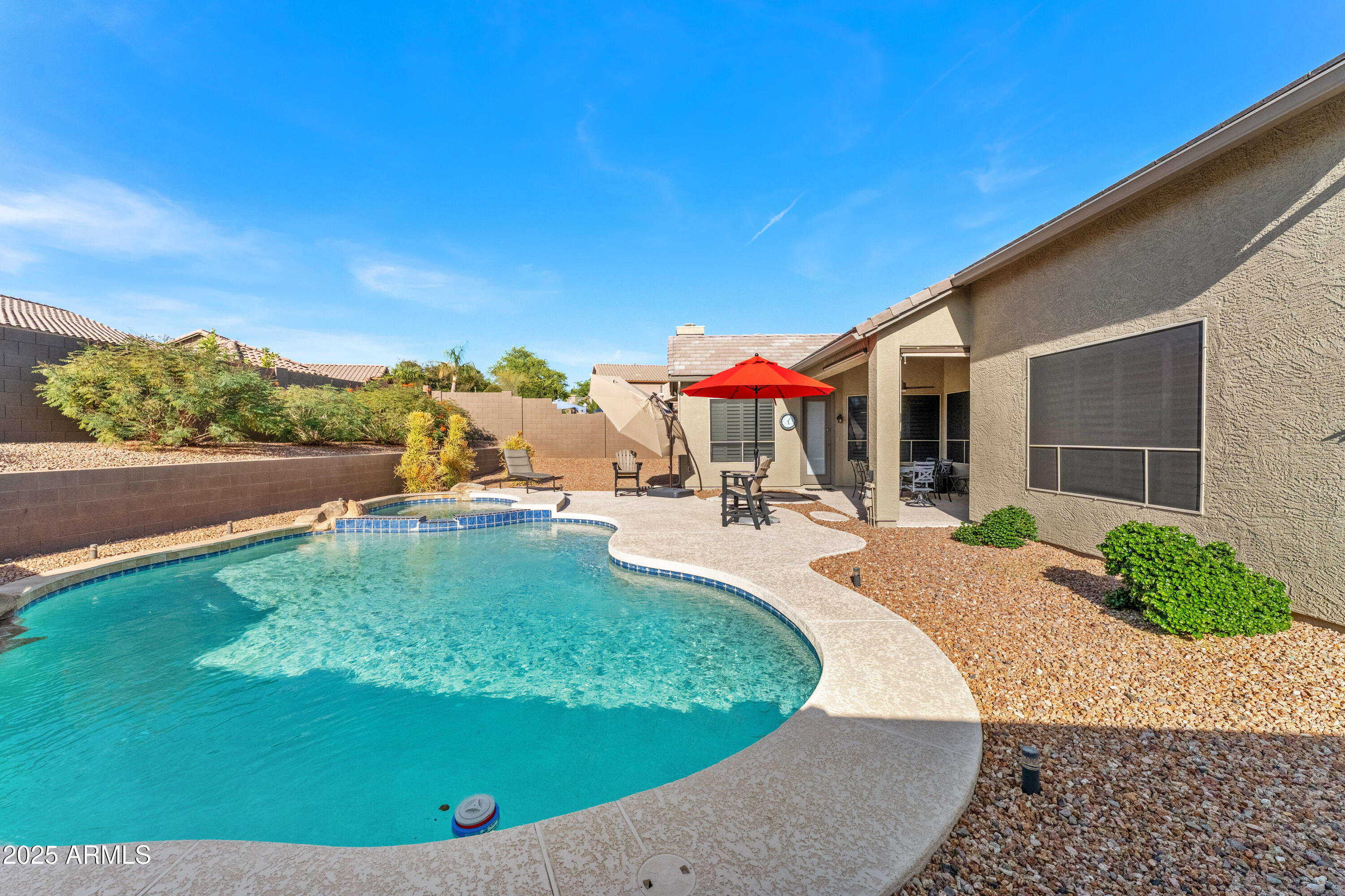 9532 E KNOLL Circle