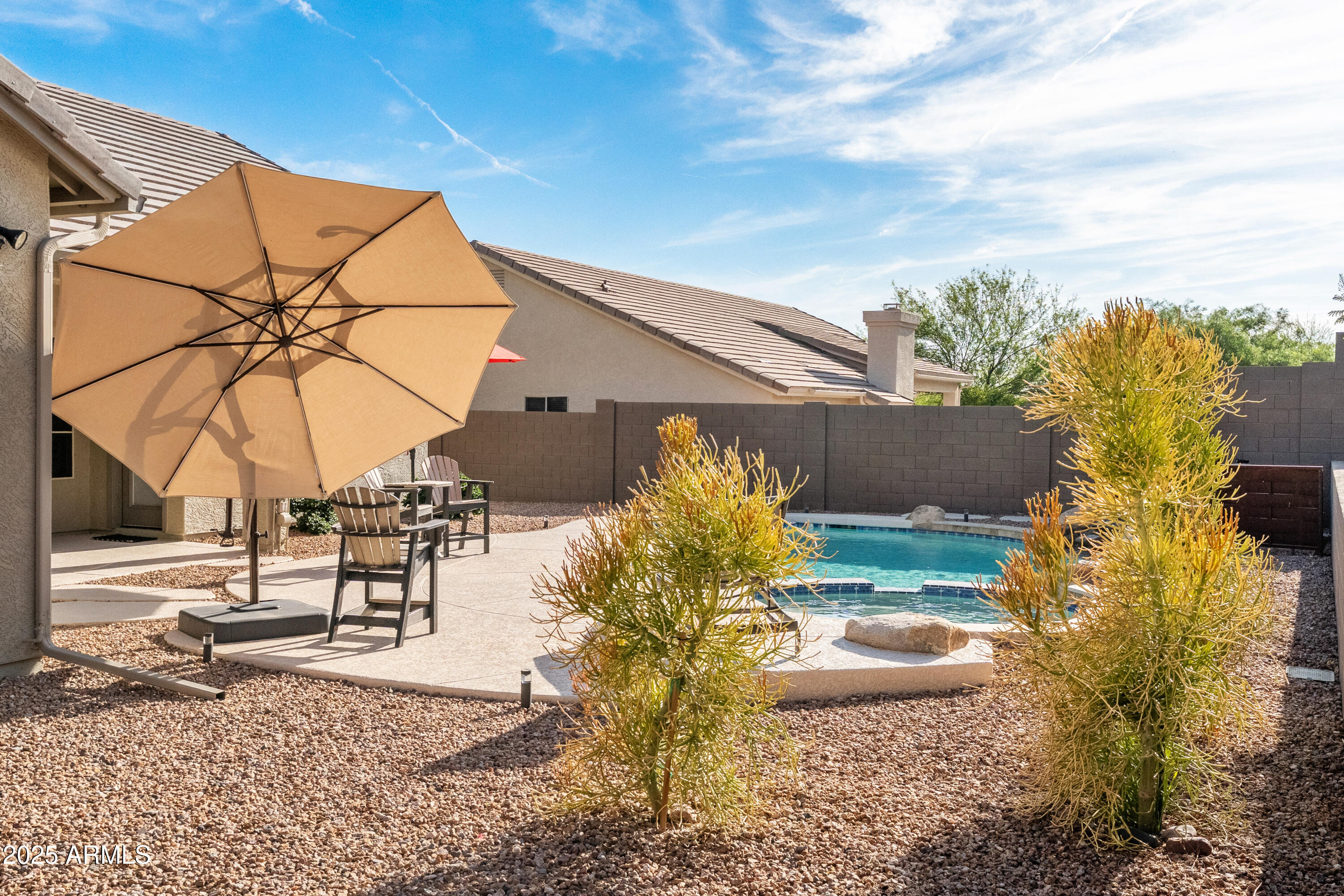9532 E KNOLL Circle