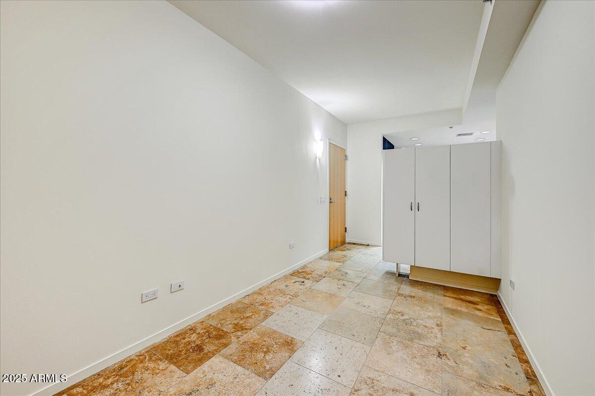 7137 E RANCHO VISTA Drive 2010
