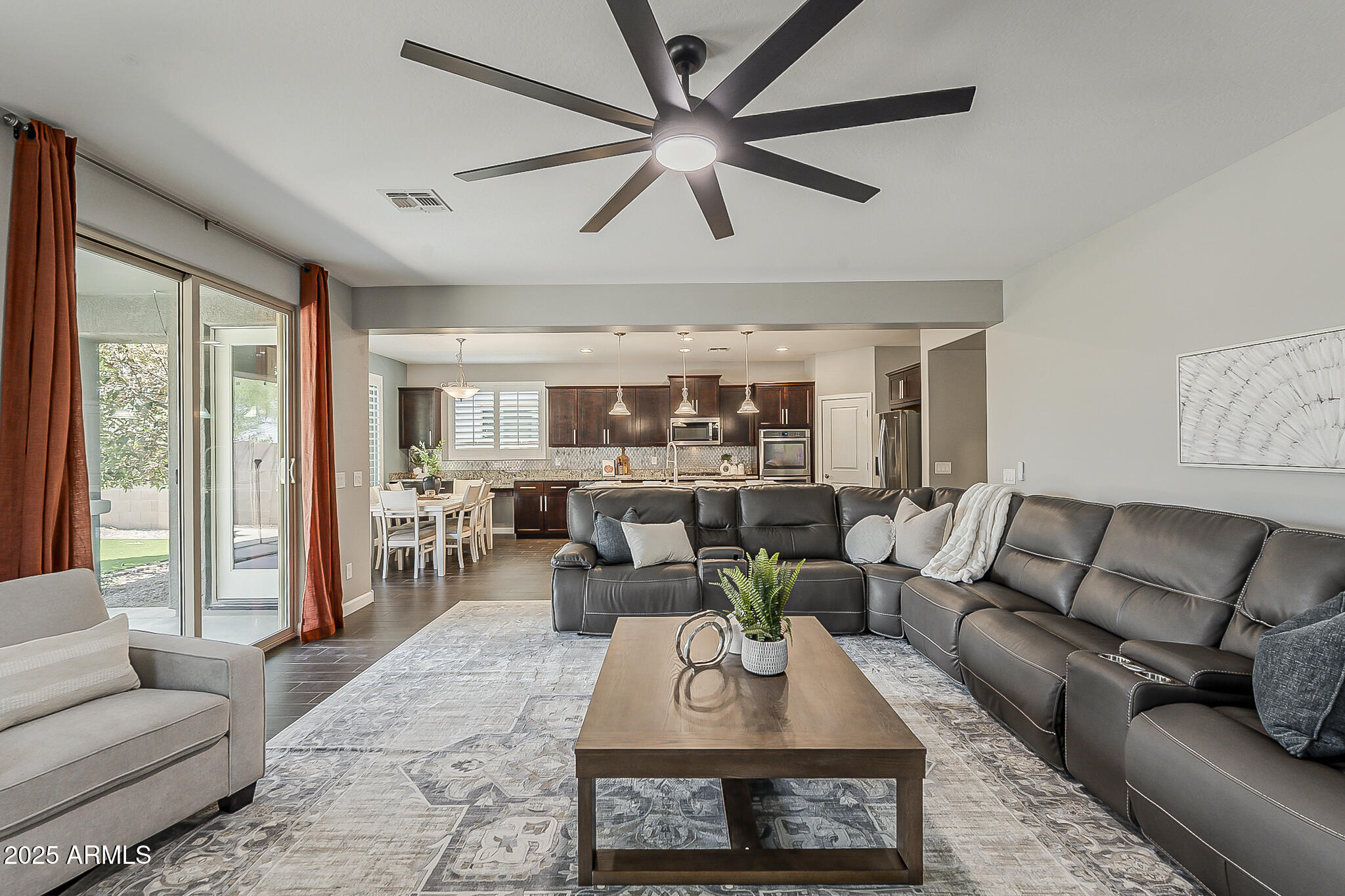 3422 E STRAWBERRY Drive