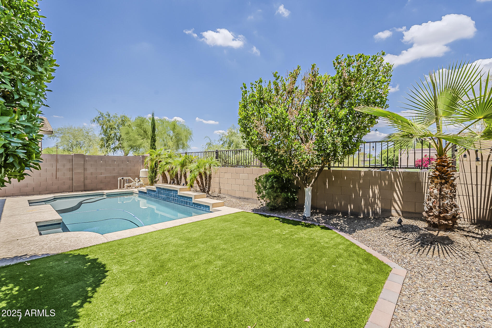 3422 E STRAWBERRY Drive