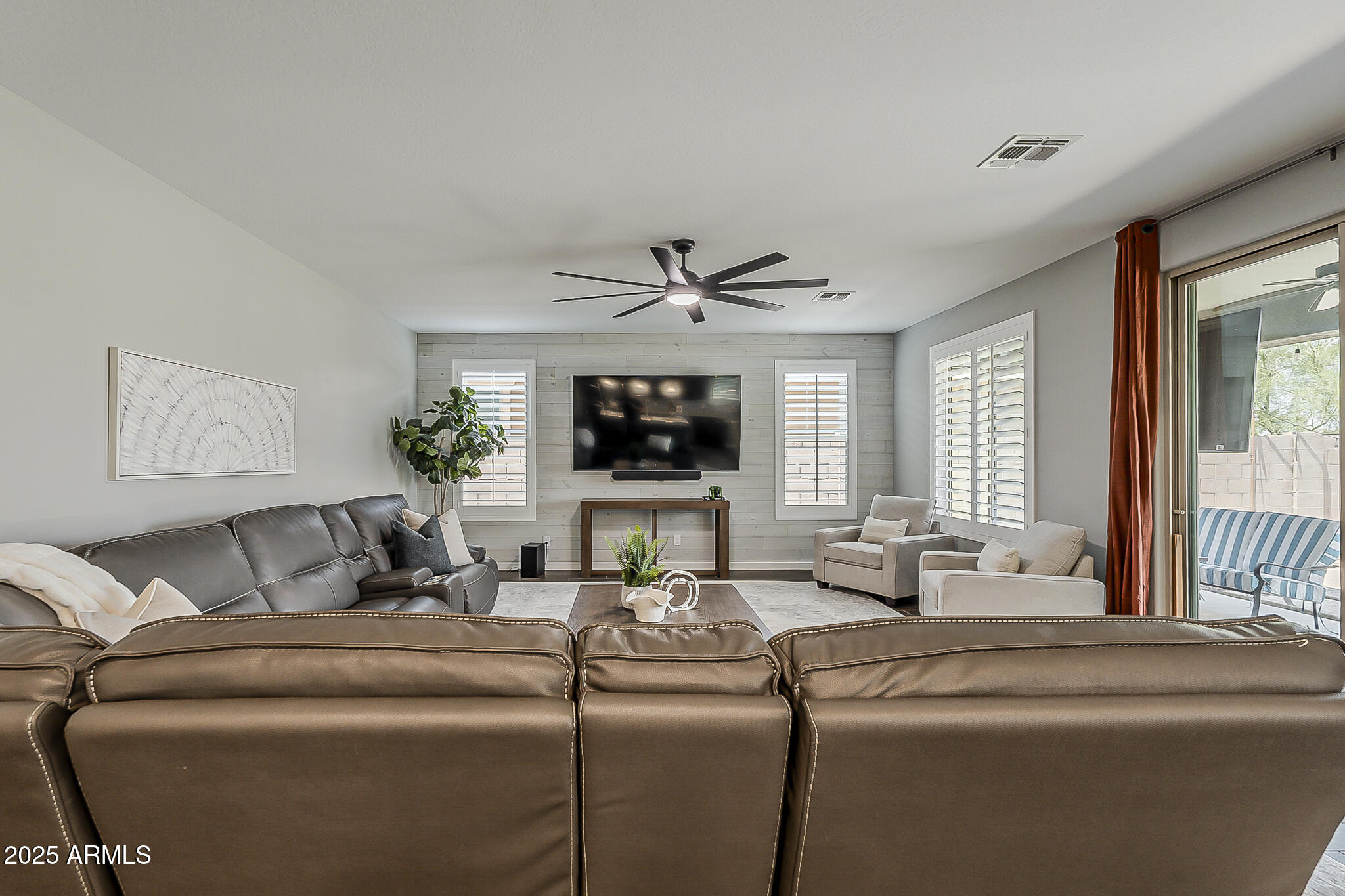 3422 E STRAWBERRY Drive