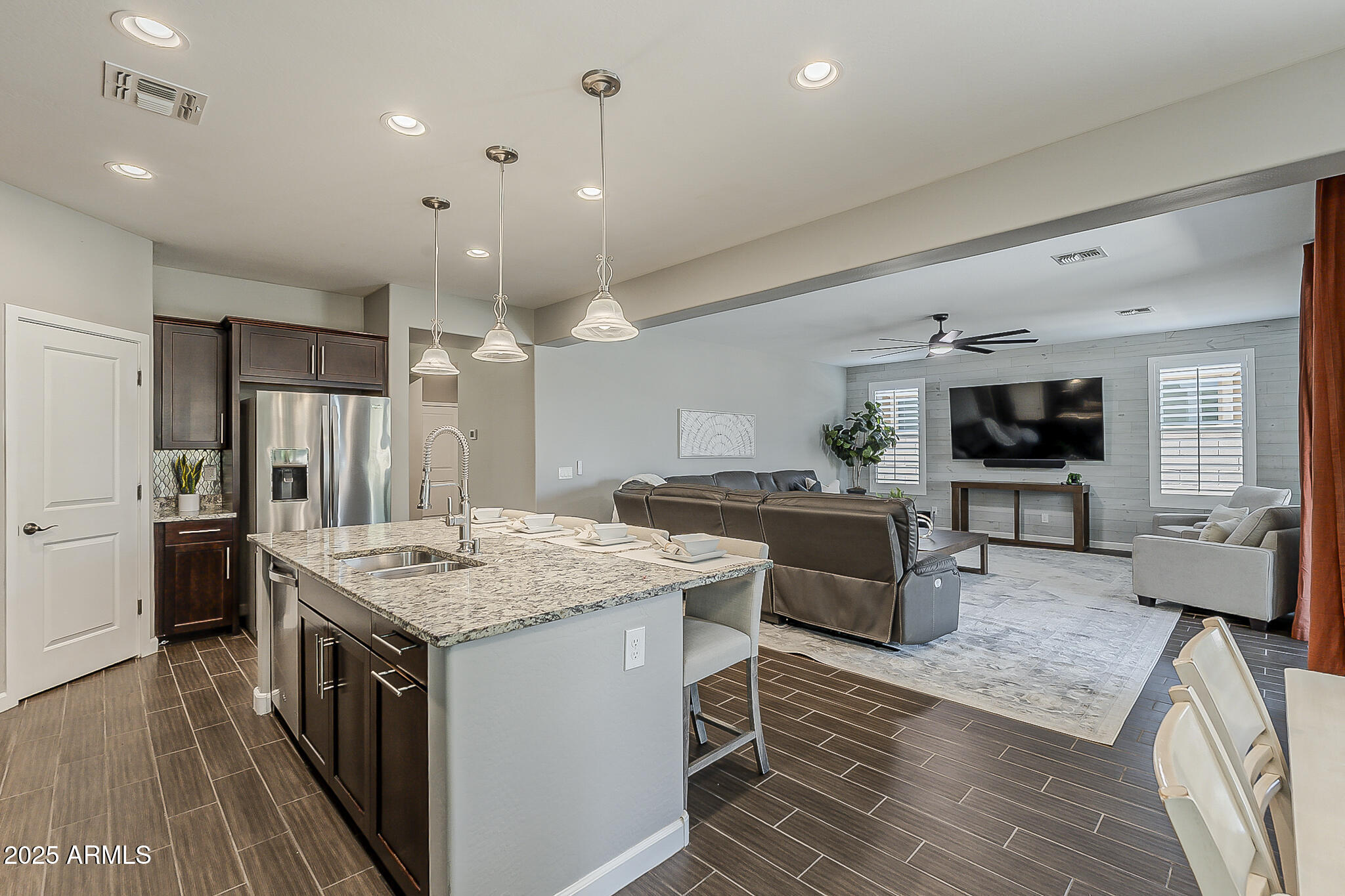 3422 E STRAWBERRY Drive