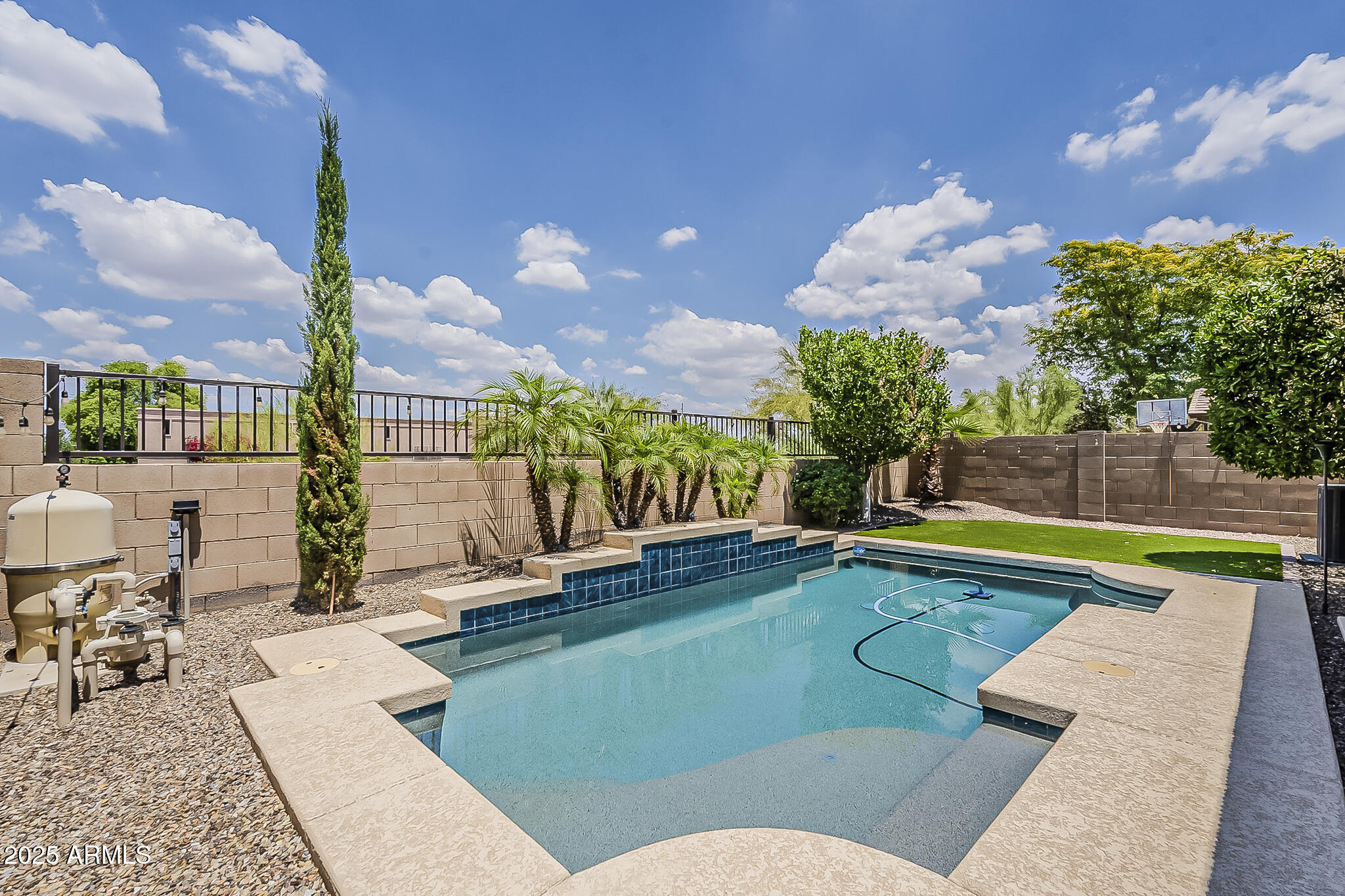 3422 E STRAWBERRY Drive