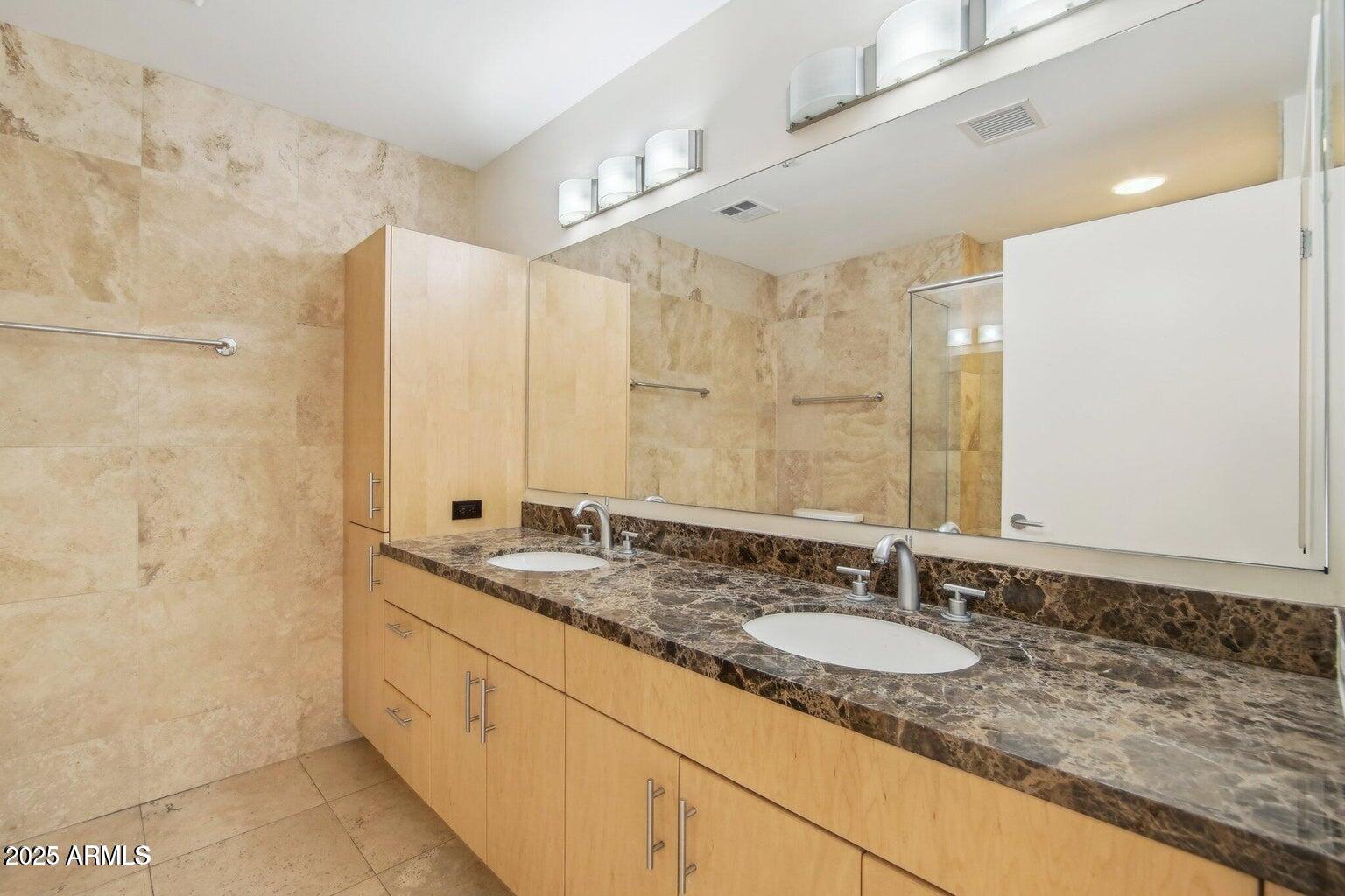 7131 E RANCHO VISTA Drive 3001