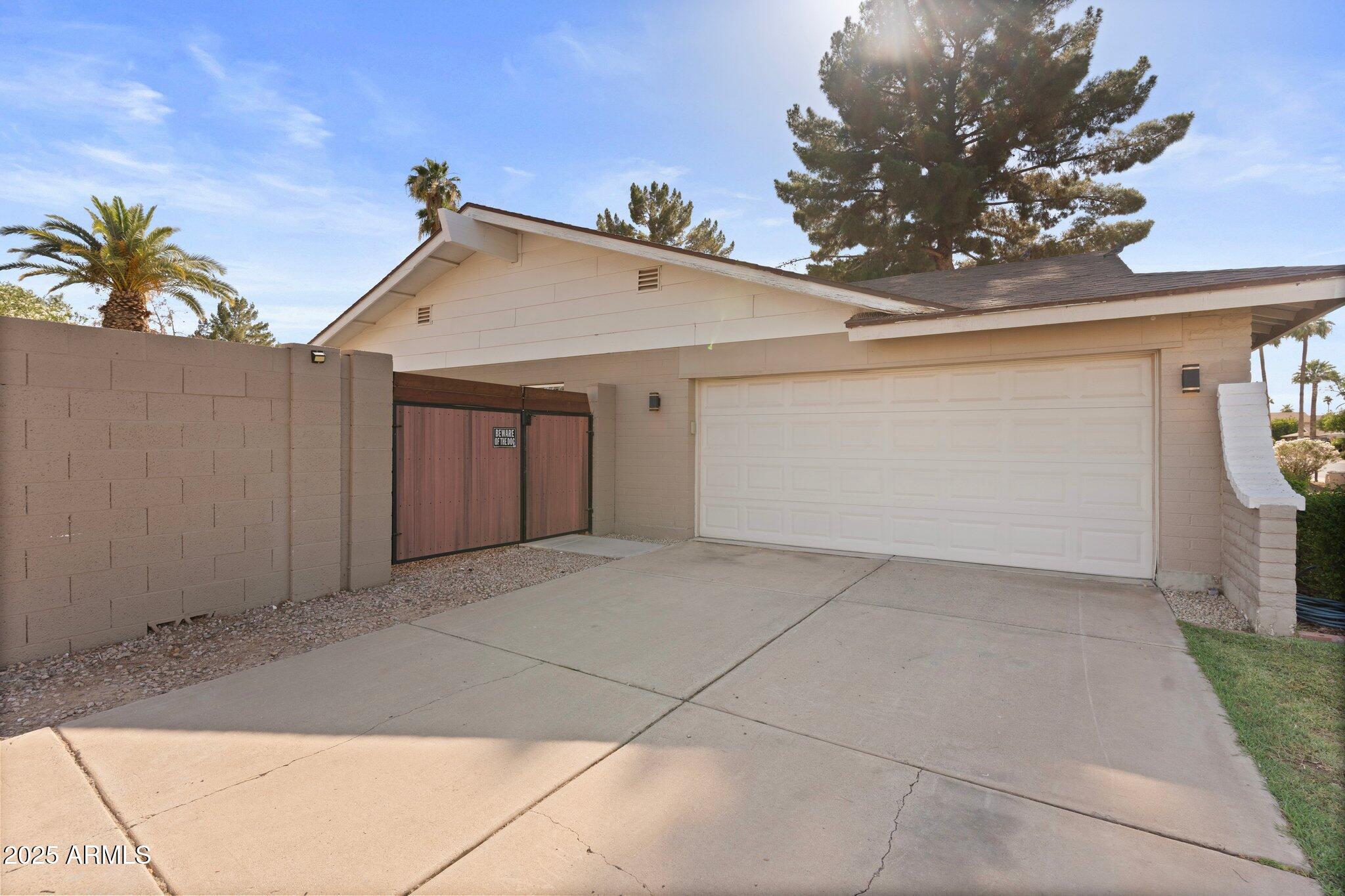 1509 W Kiowa Avenue