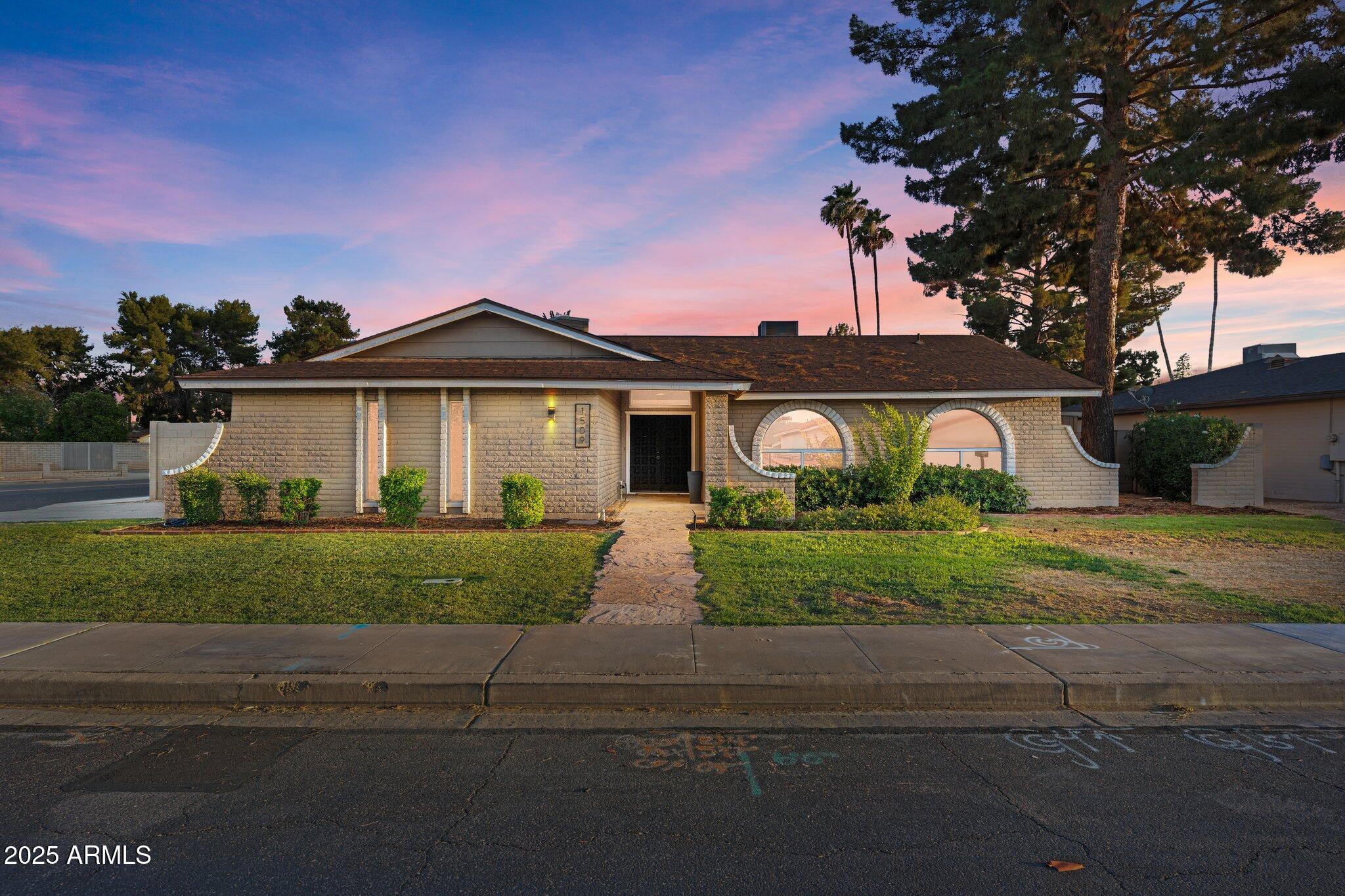 1509 W Kiowa Avenue