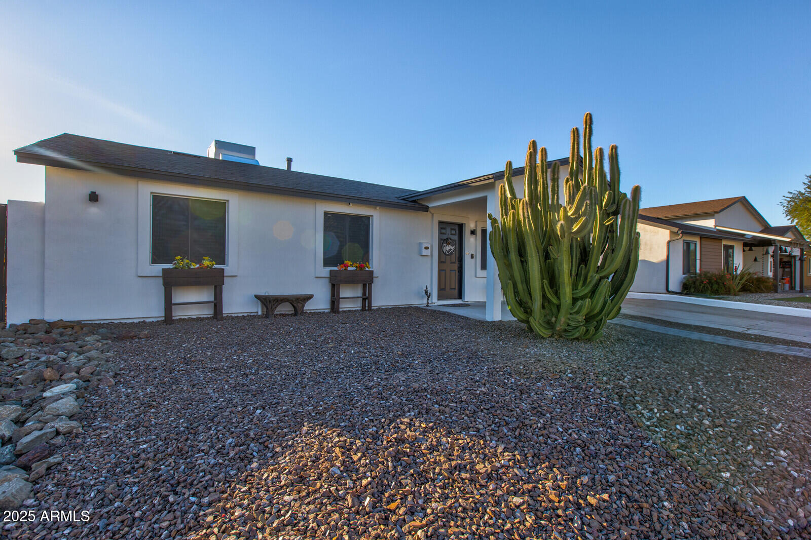 13614 N 38th Place