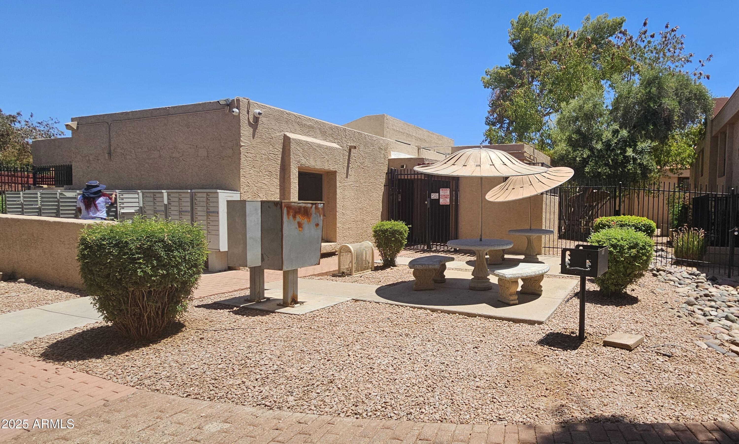 3131 W COCHISE Drive 256