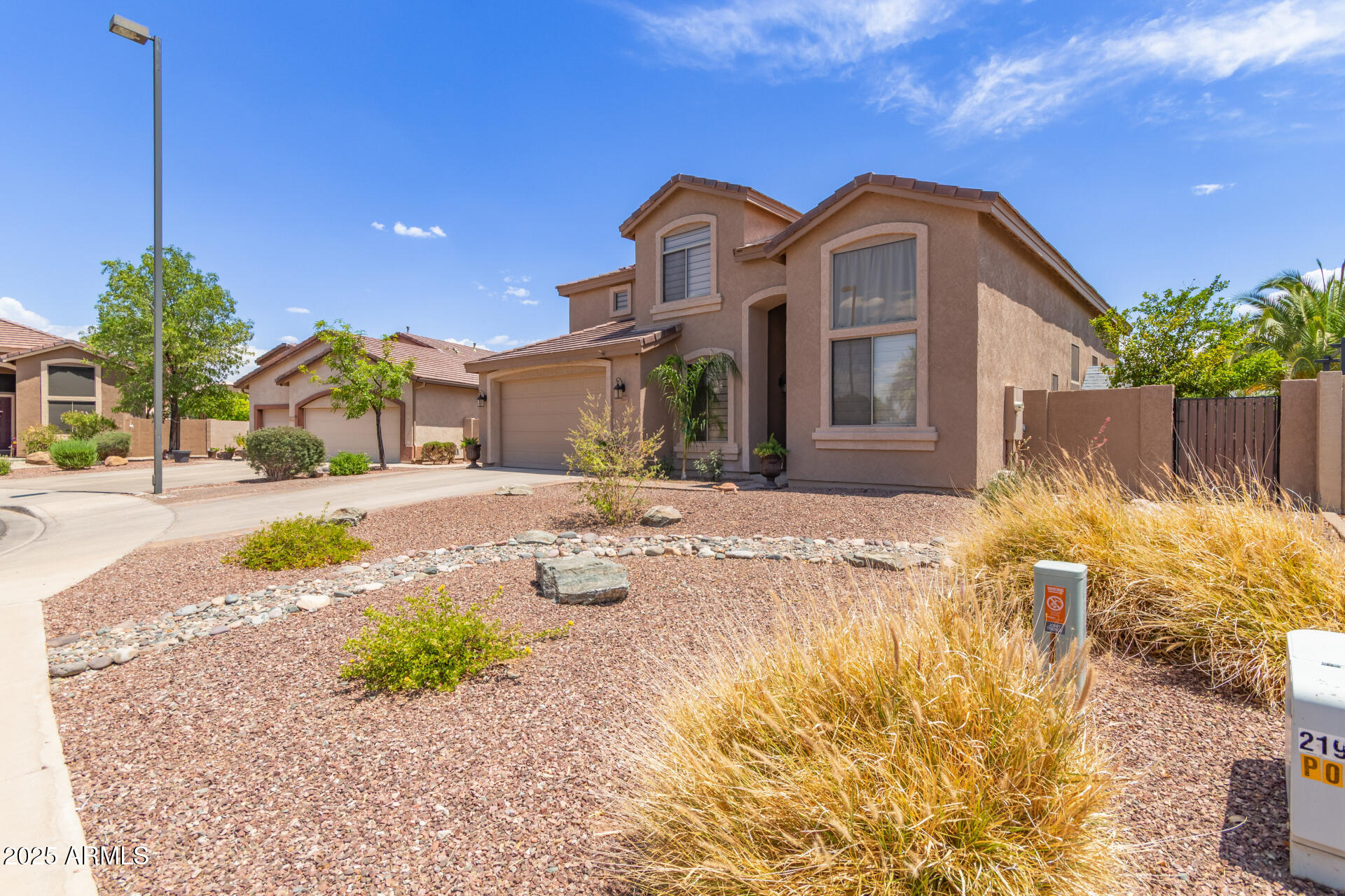 3469 E WILDHORSE Drive