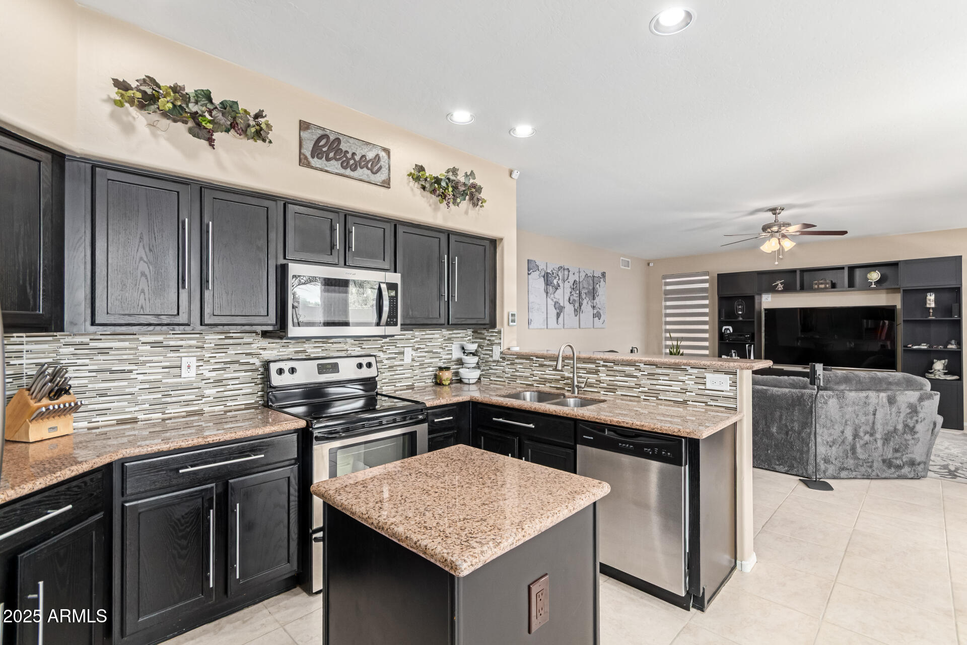 3469 E WILDHORSE Drive