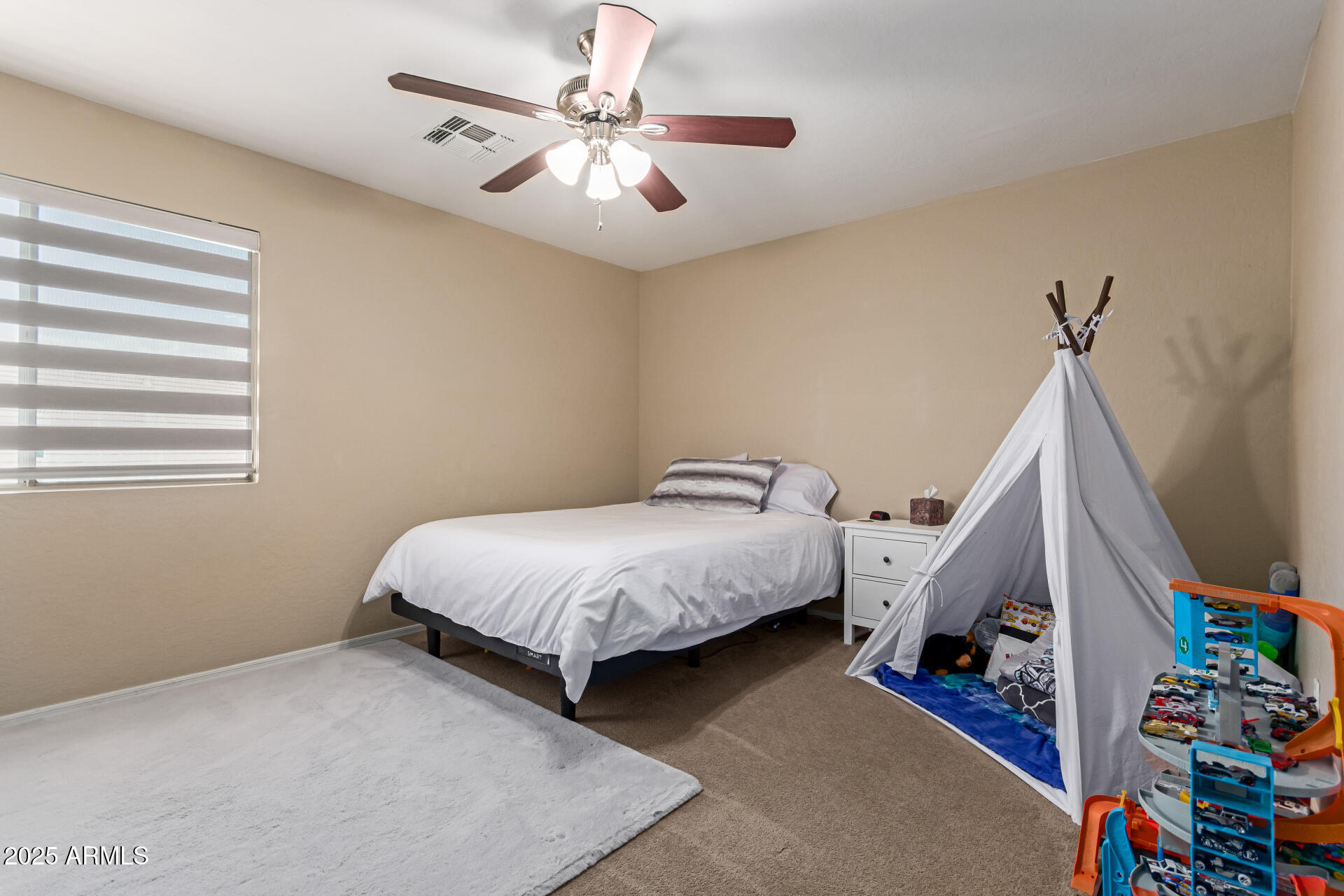 3469 E WILDHORSE Drive
