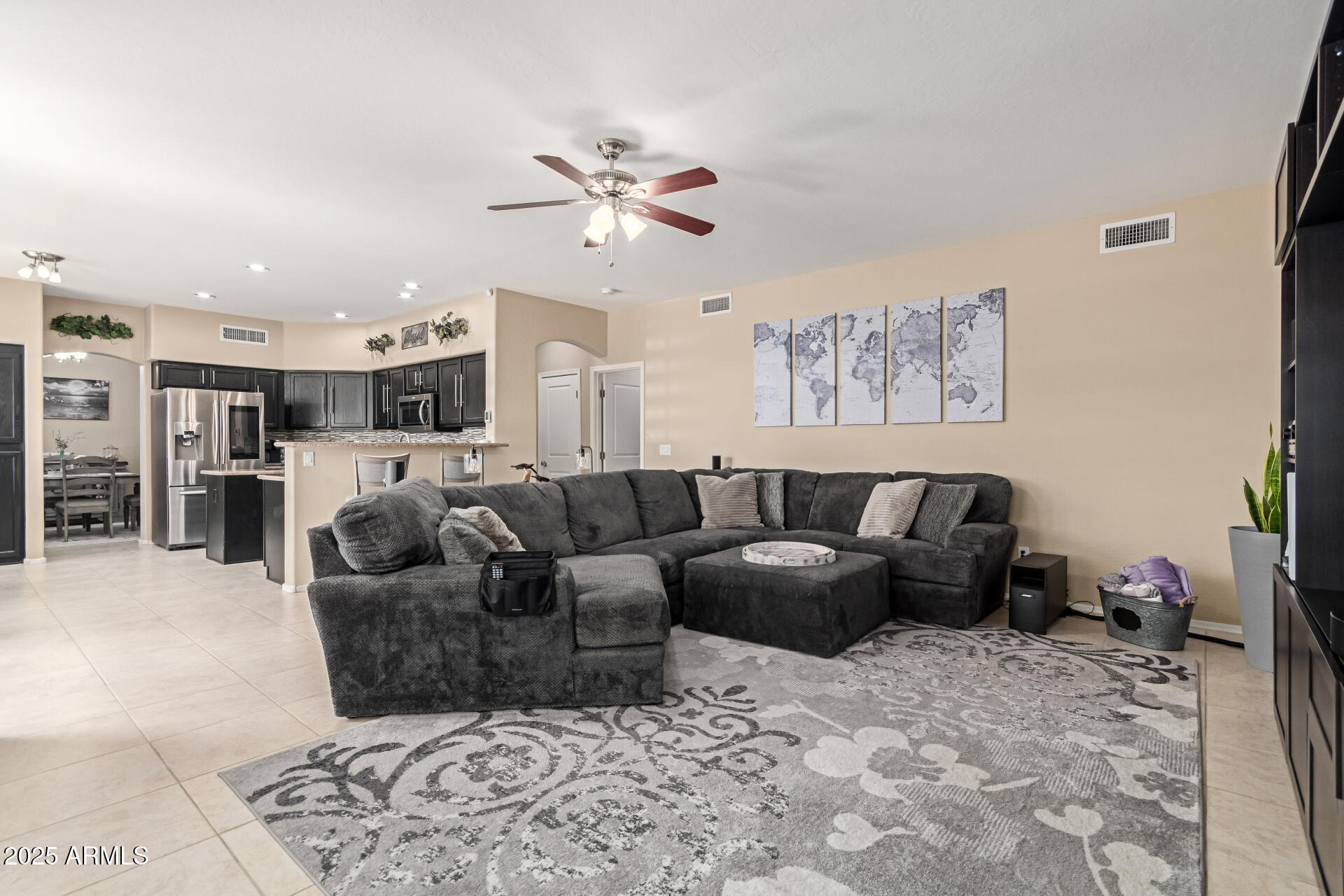 3469 E WILDHORSE Drive
