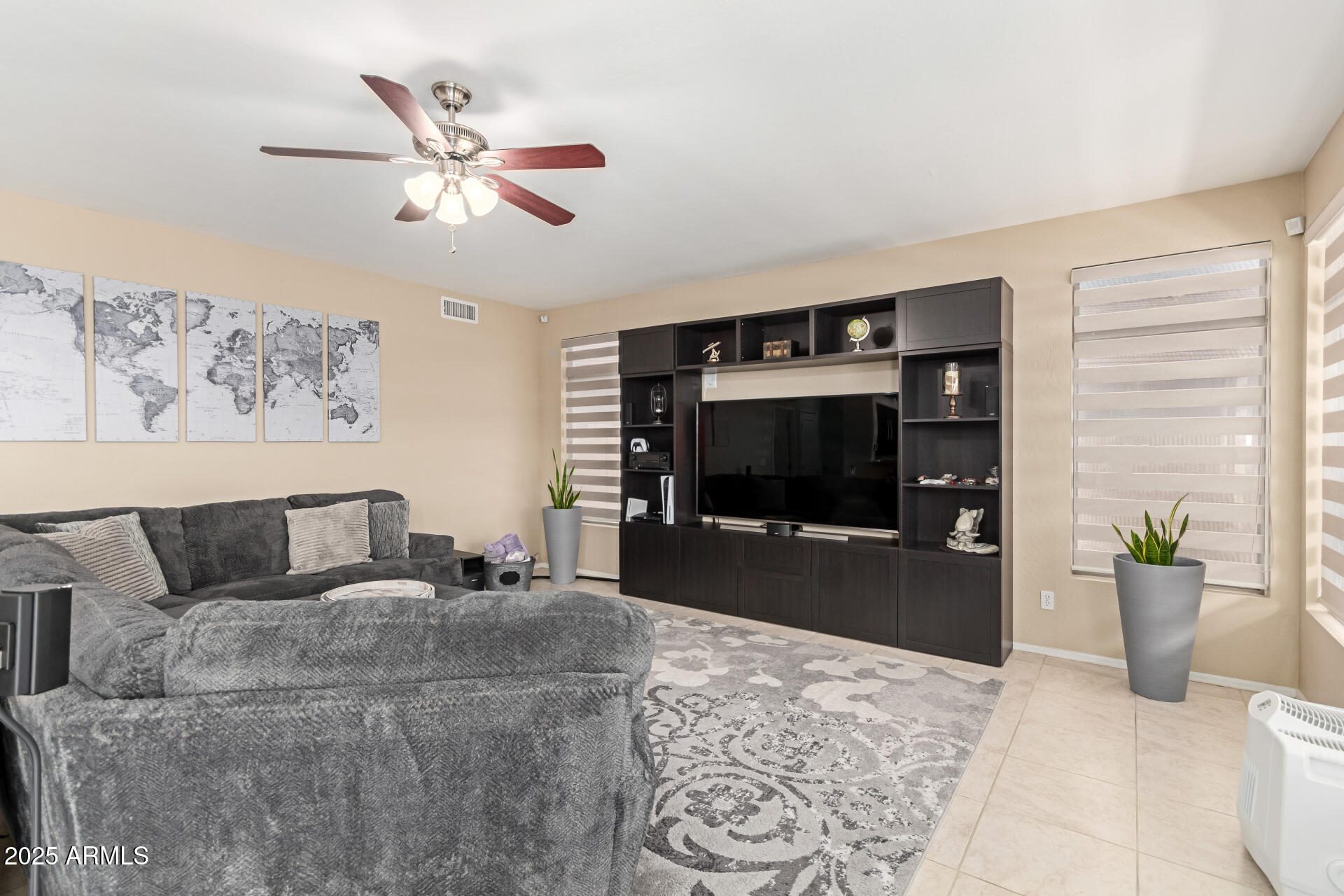 3469 E WILDHORSE Drive