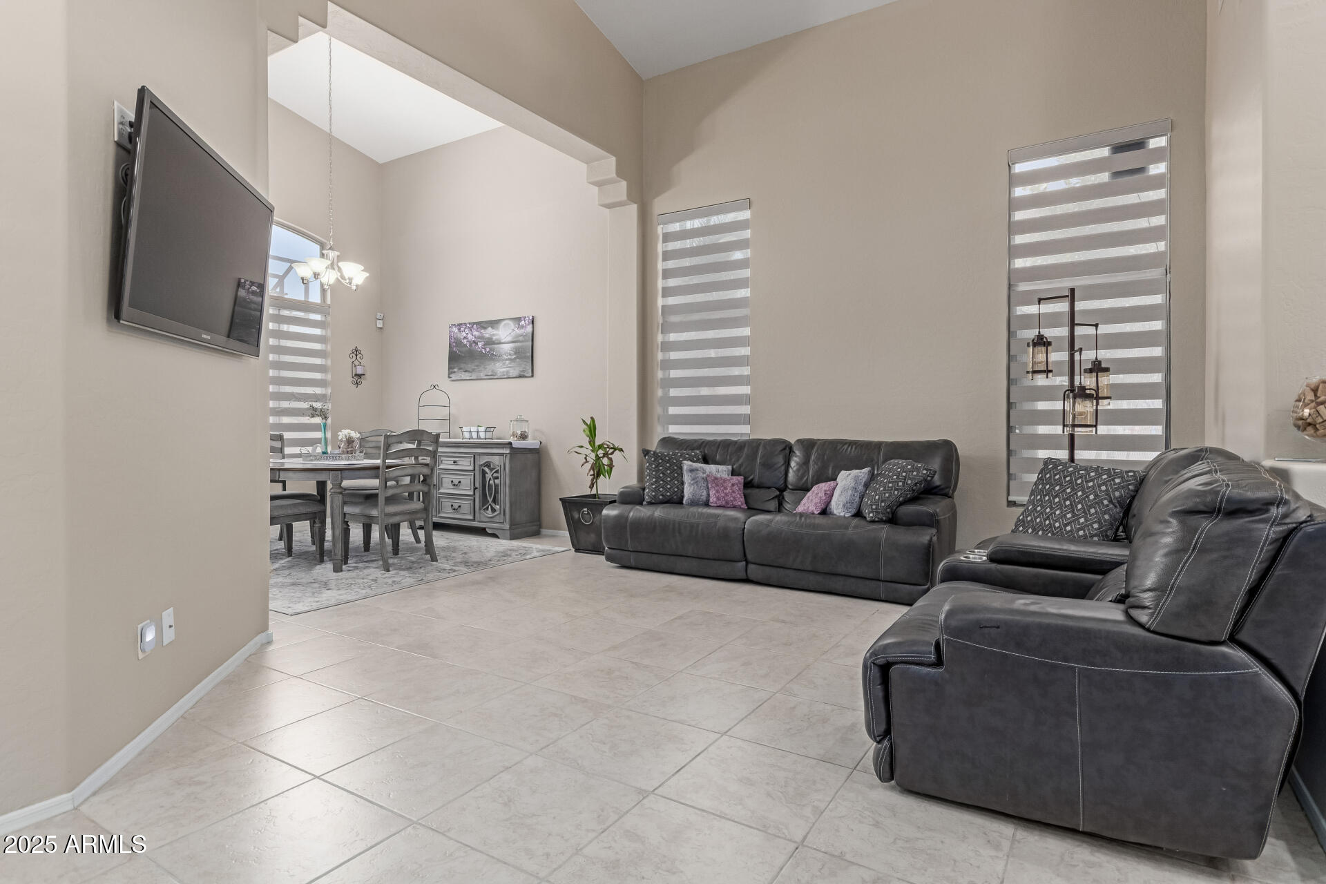 3469 E WILDHORSE Drive