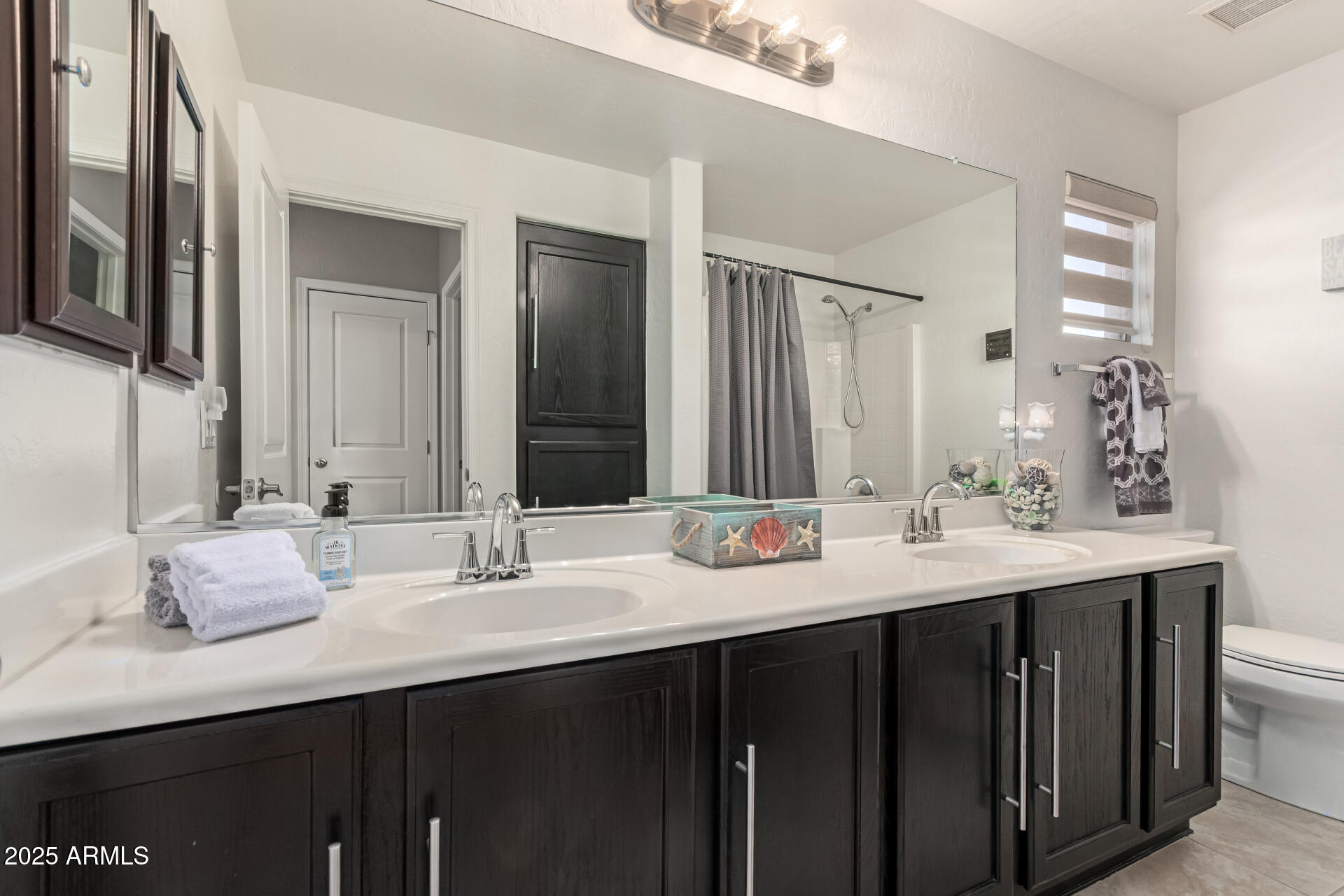 3469 E WILDHORSE Drive
