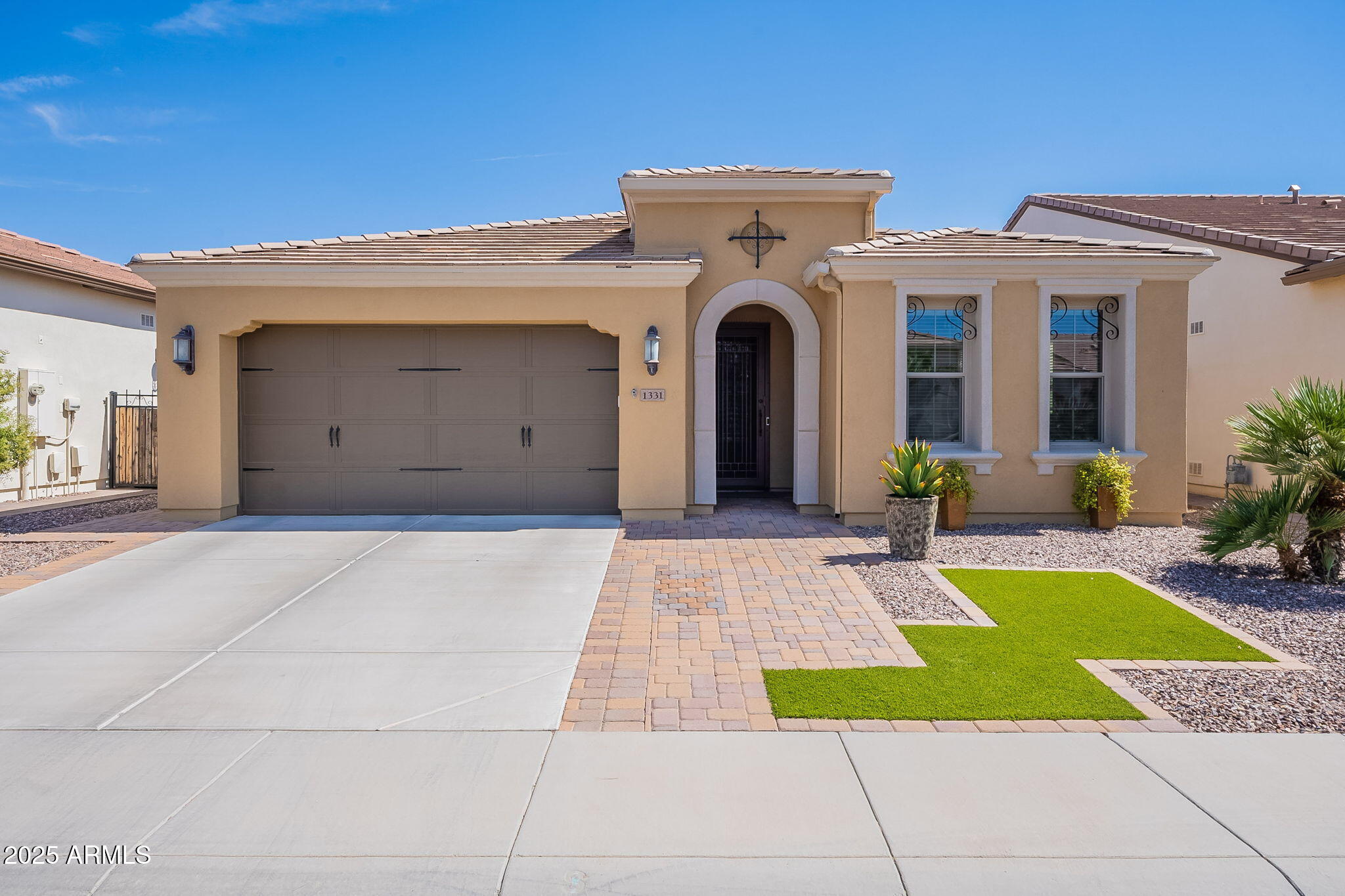 1331 E CORSIA Lane
