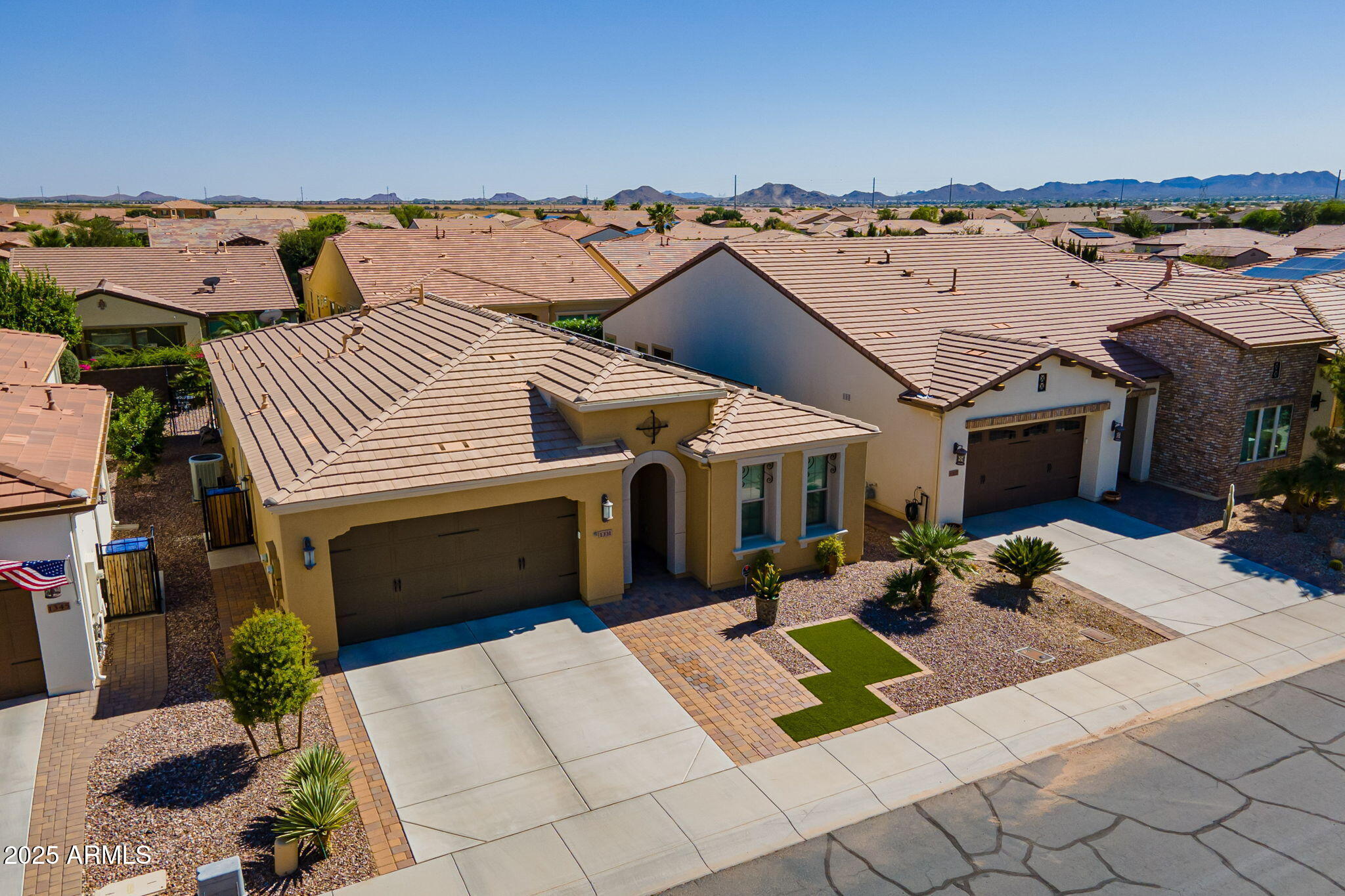 1331 E CORSIA Lane