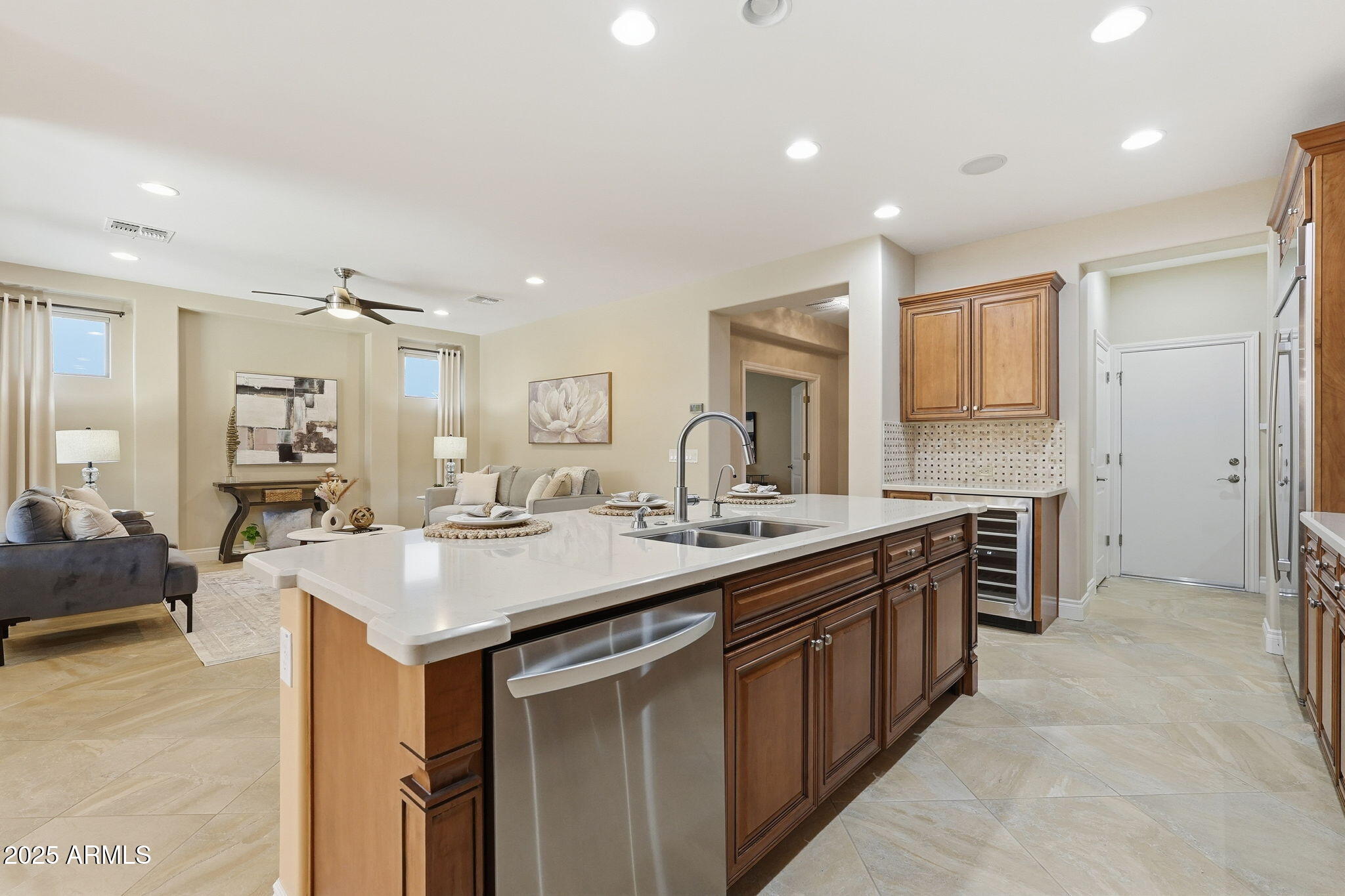 1331 E CORSIA Lane