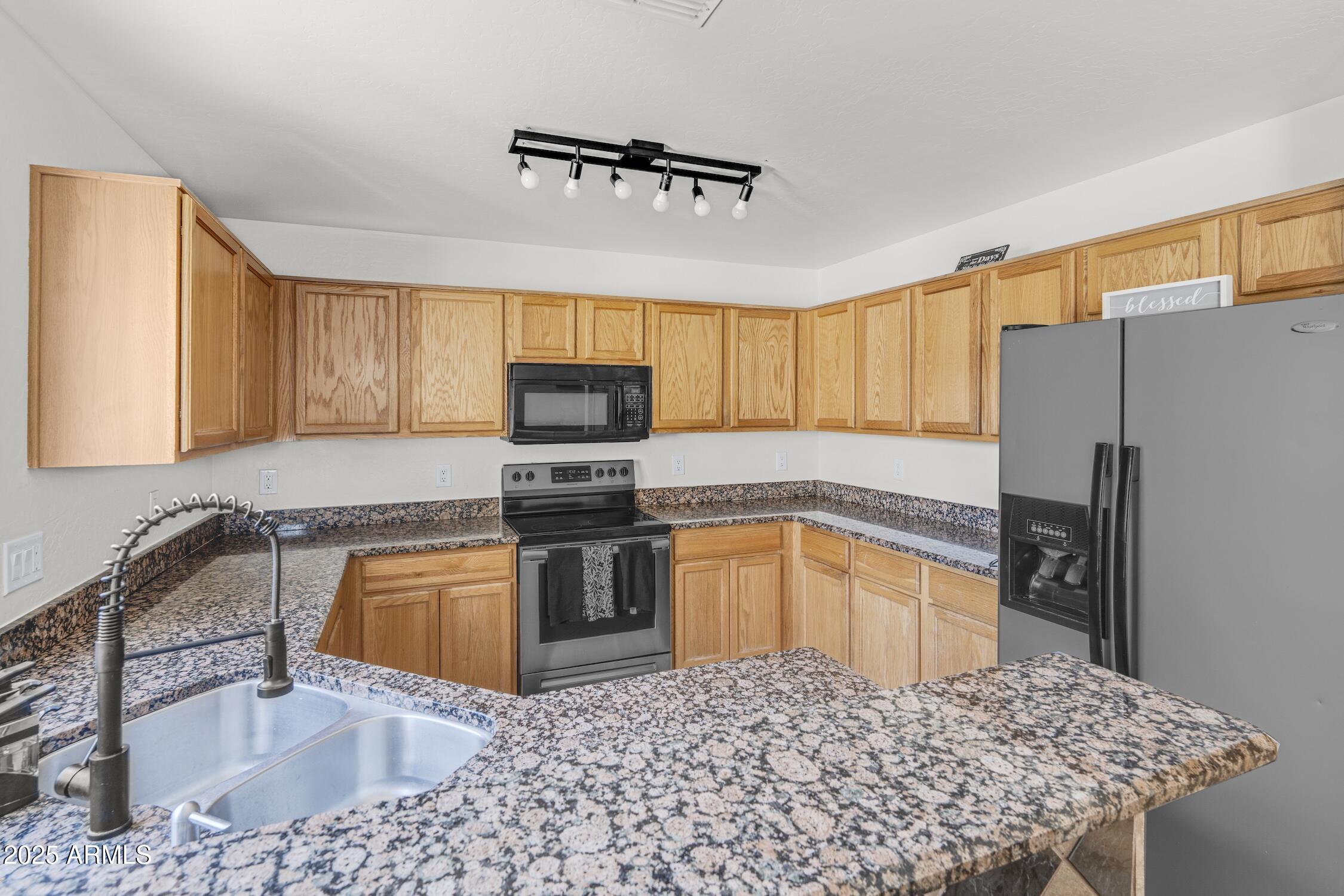 22052 W CASEY Lane