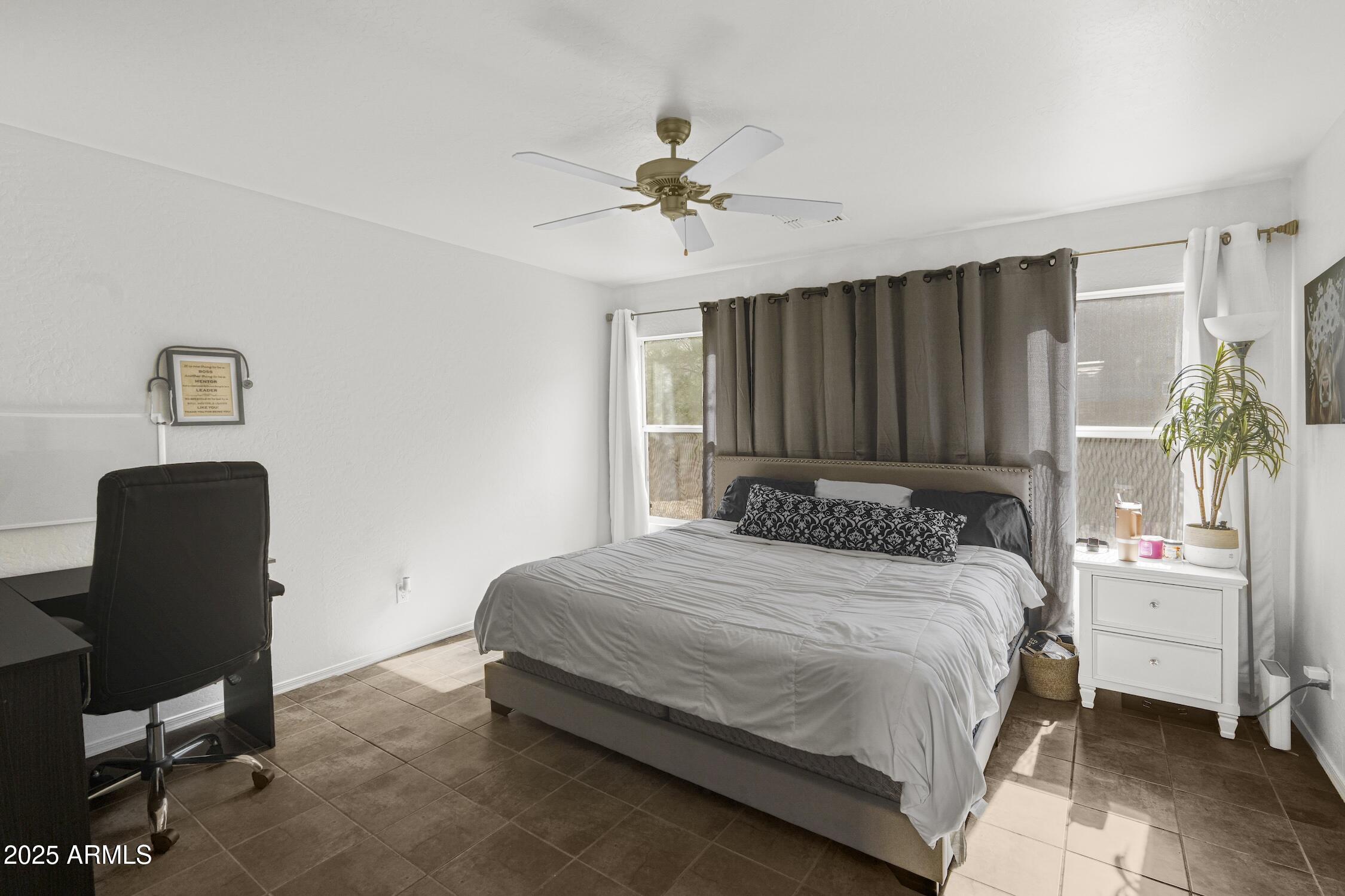 22052 W CASEY Lane