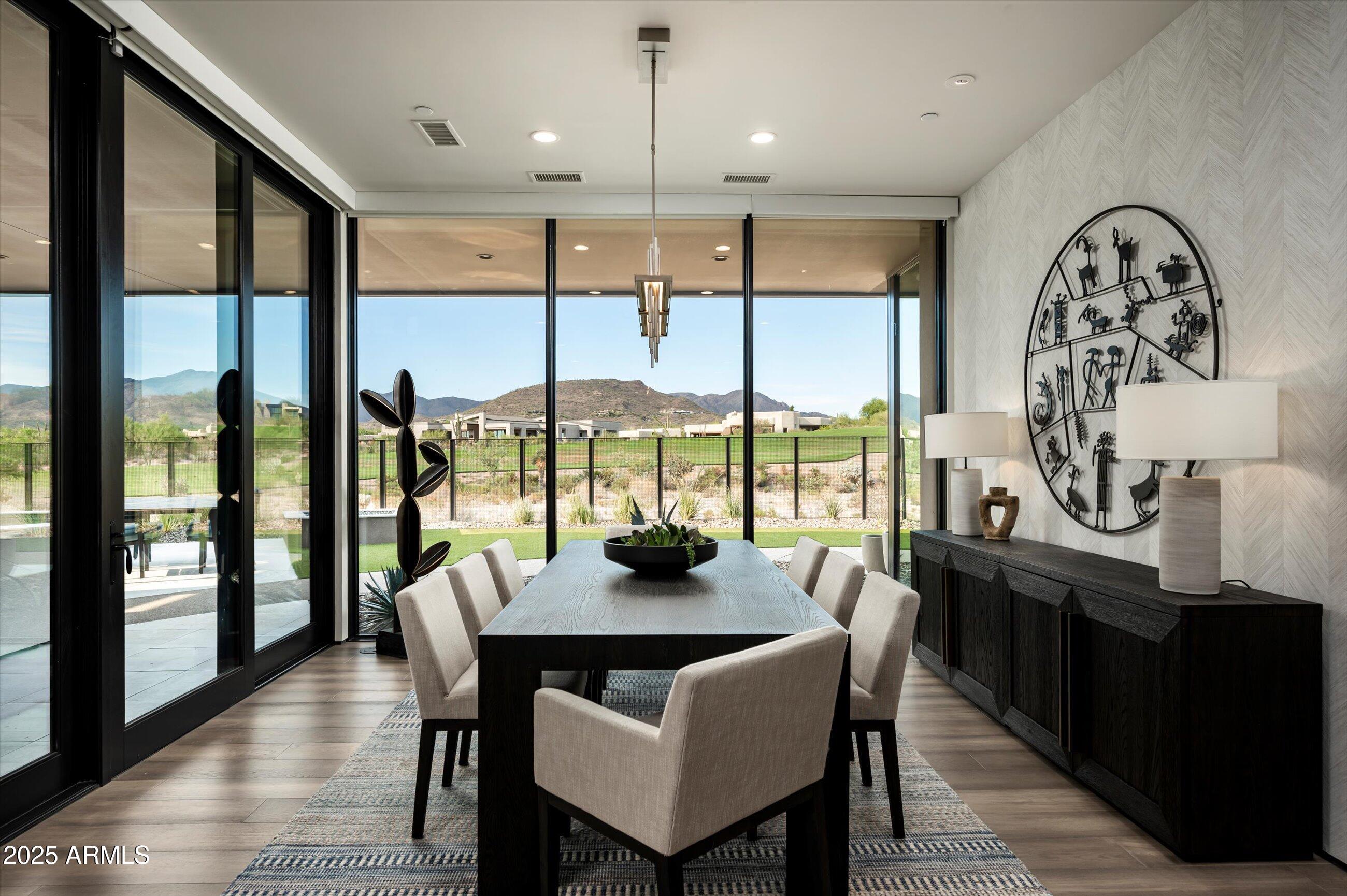 37200 N CAVE CREEK Road 1009