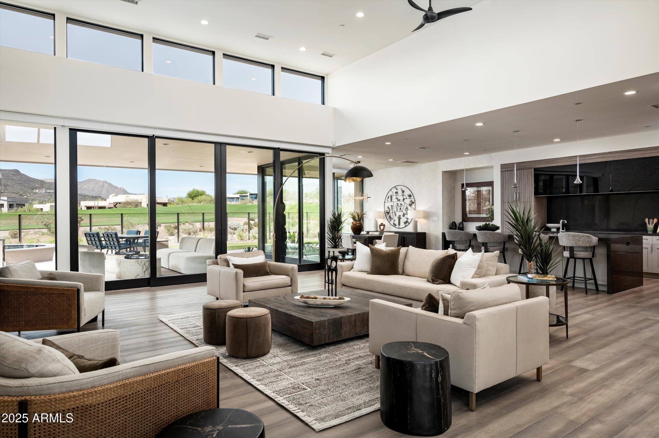 37200 N CAVE CREEK Road 1009
