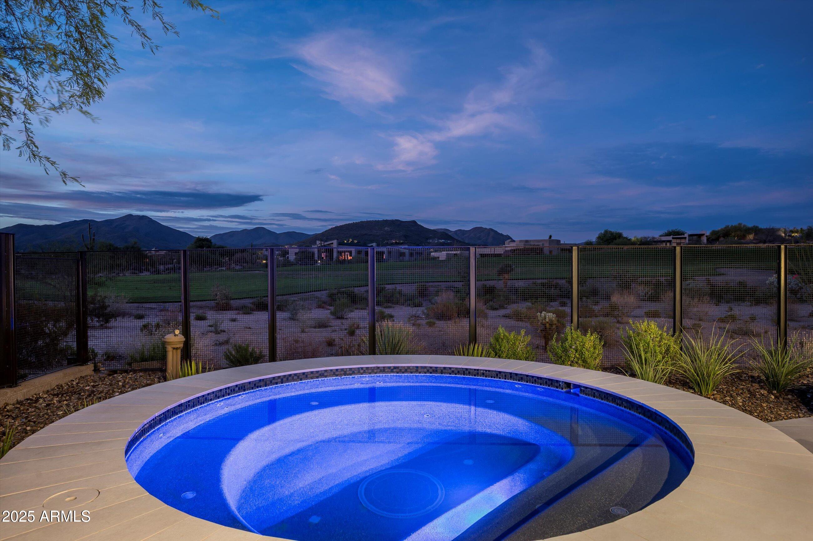 37200 N CAVE CREEK Road 1009