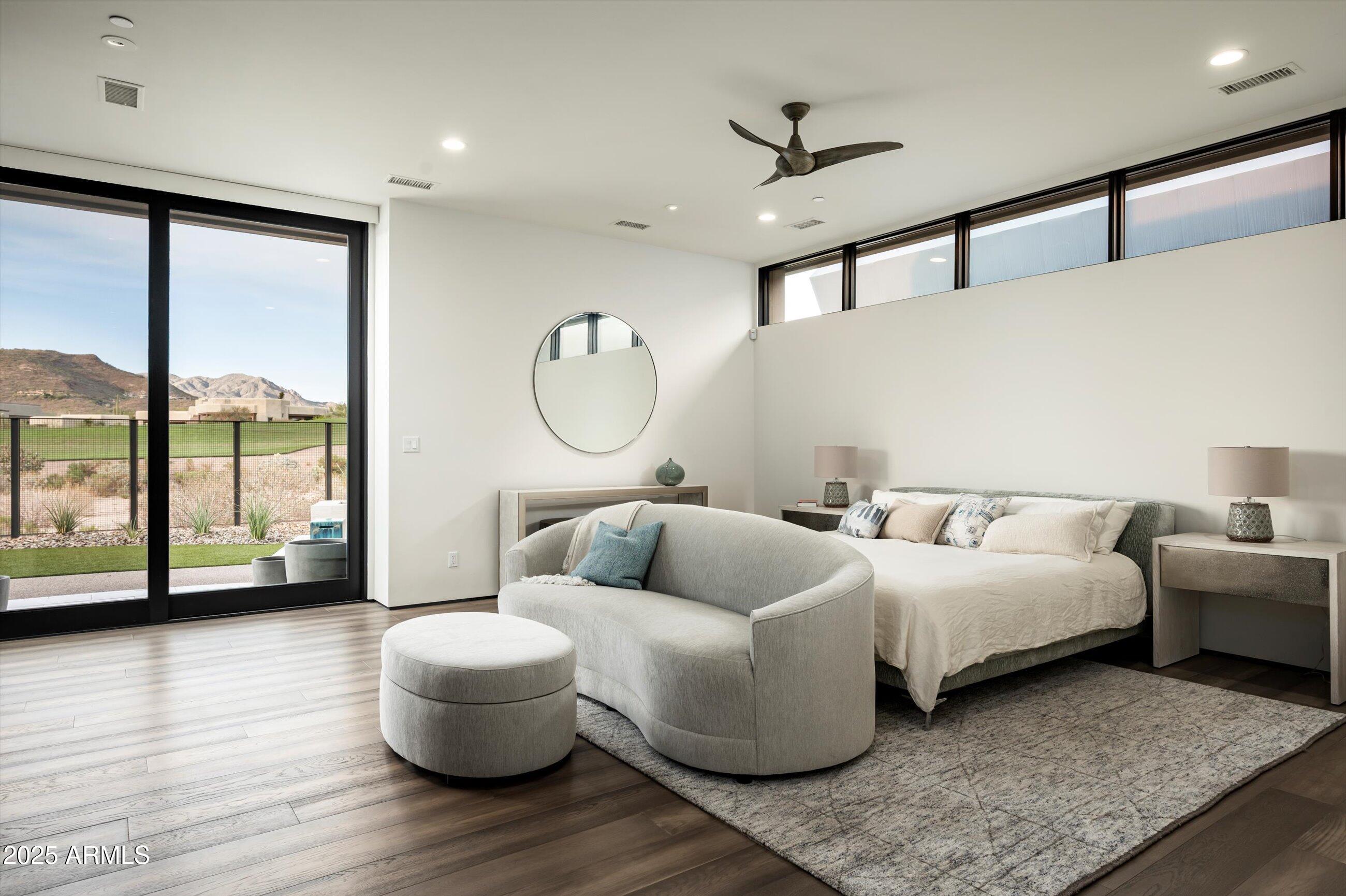 37200 N CAVE CREEK Road 1009