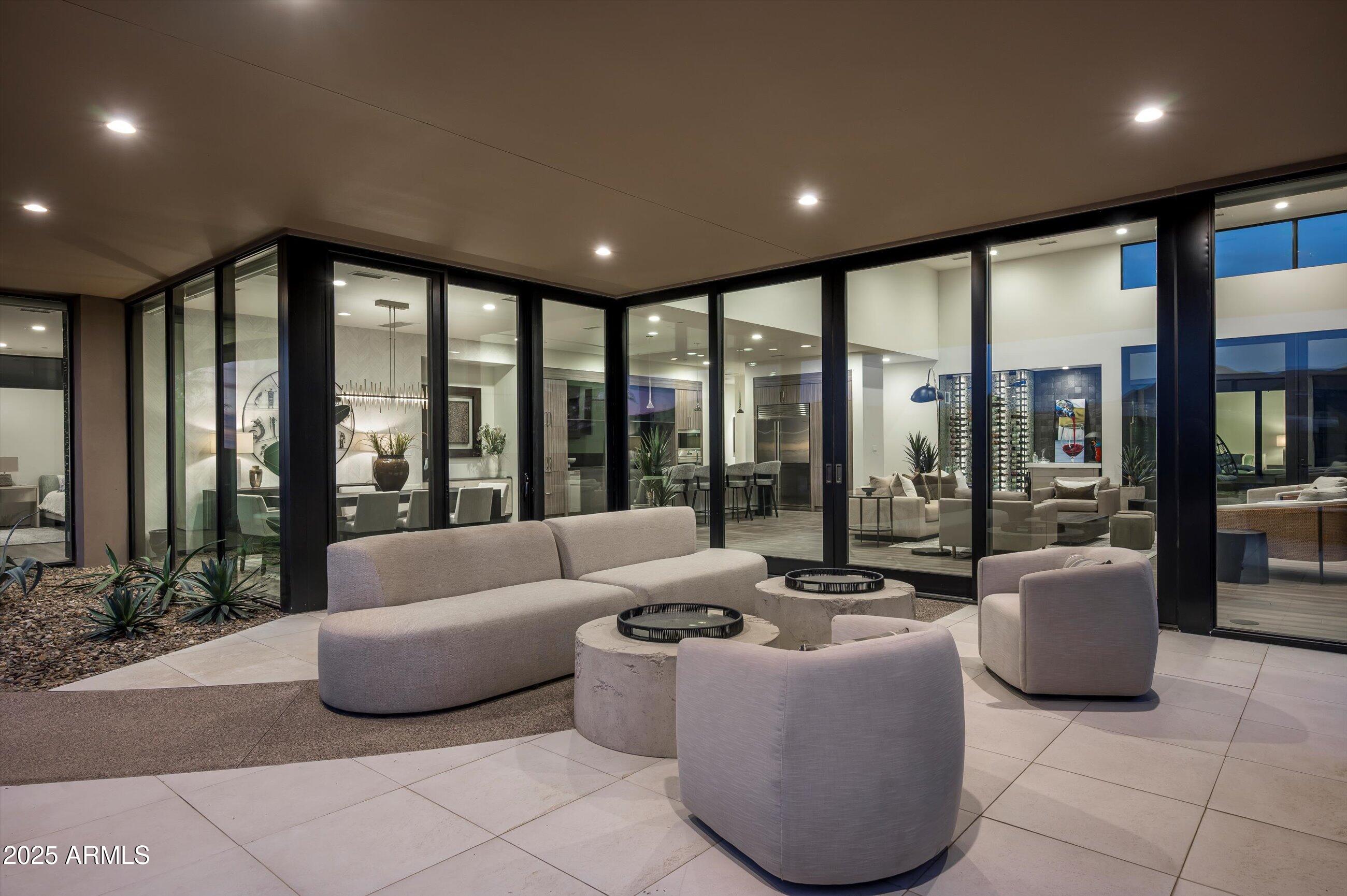 37200 N CAVE CREEK Road 1009