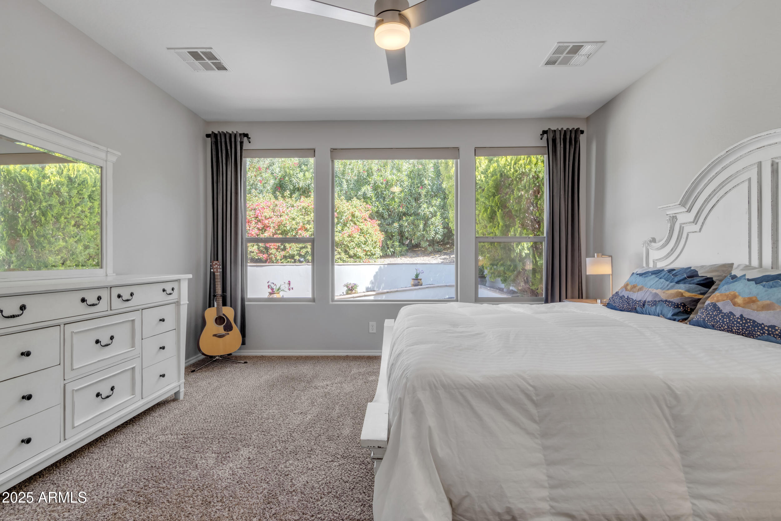 1556 E VESPER Trail