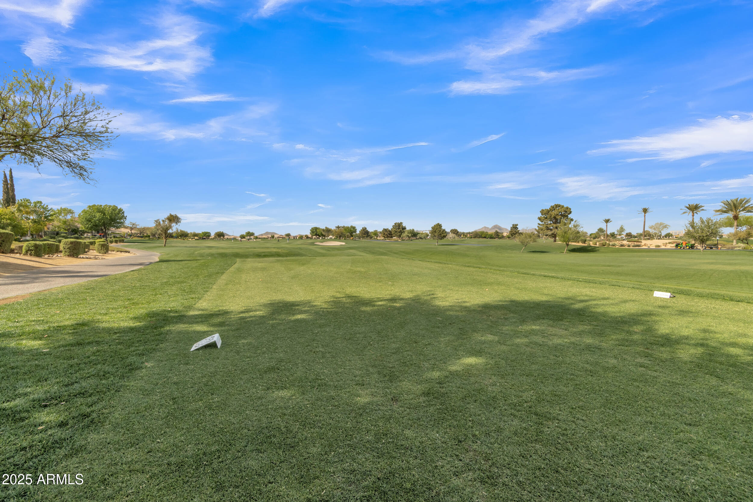 1556 E VESPER Trail