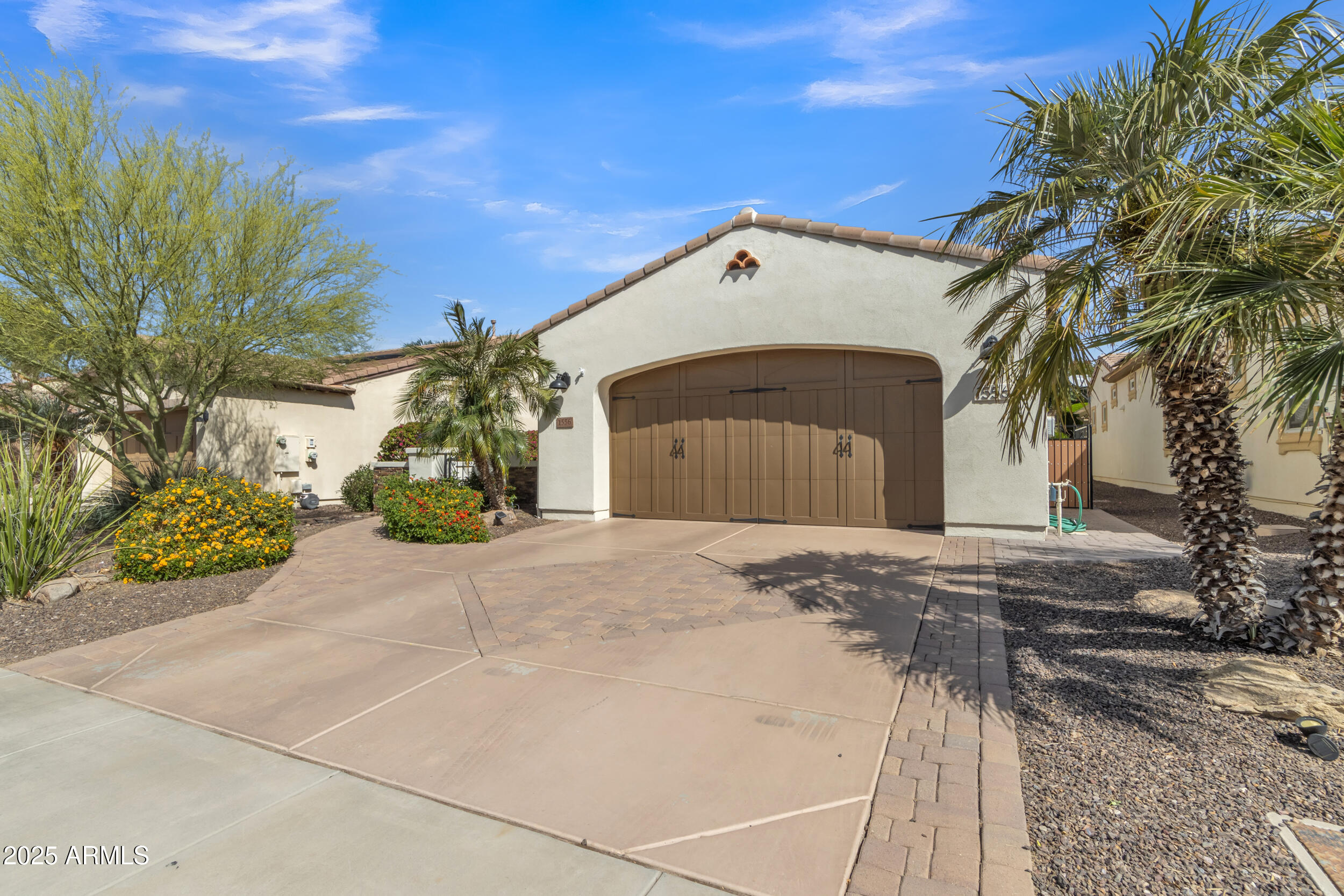 1556 E VESPER Trail