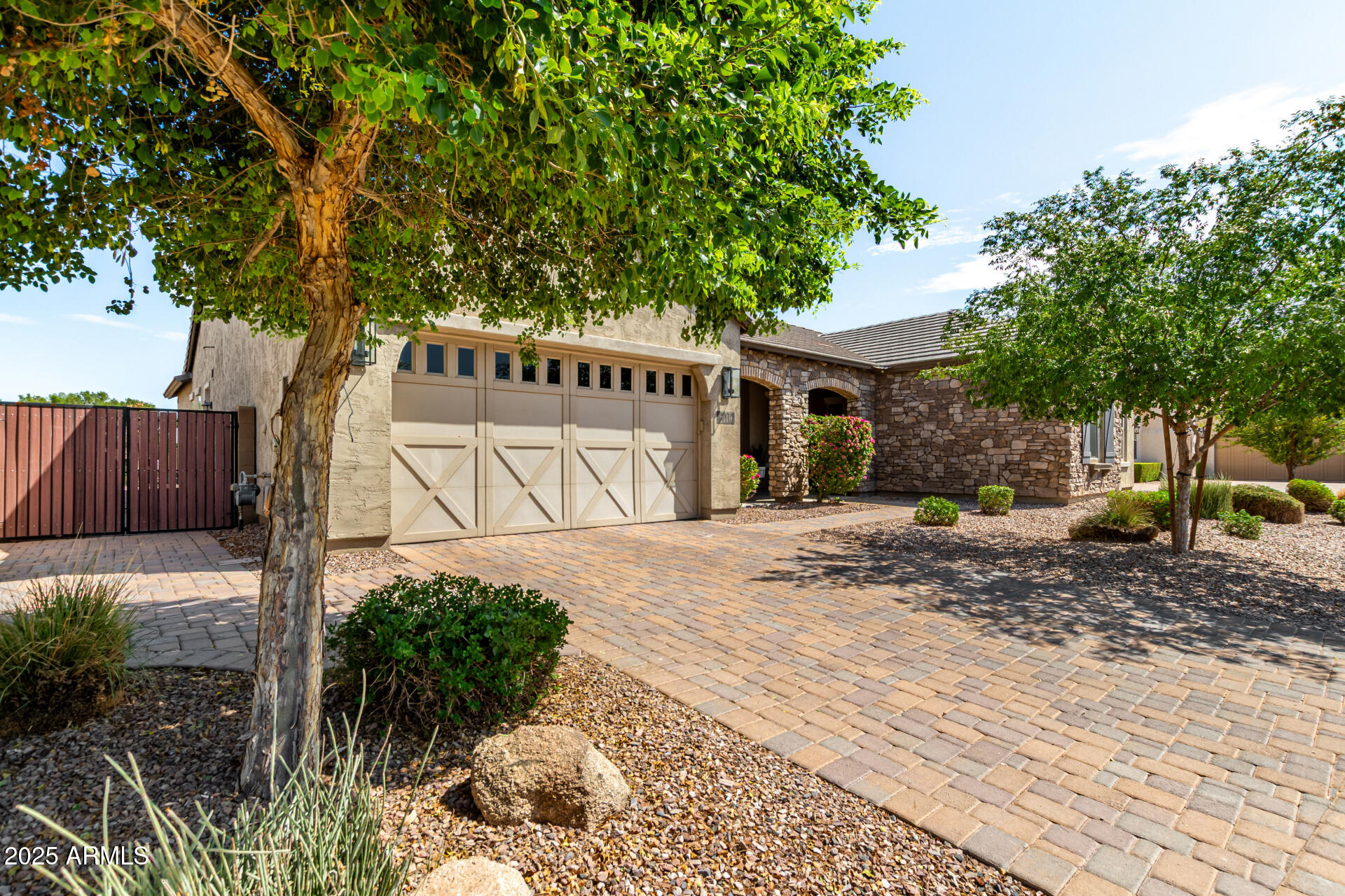 3970 E IRIS Drive
